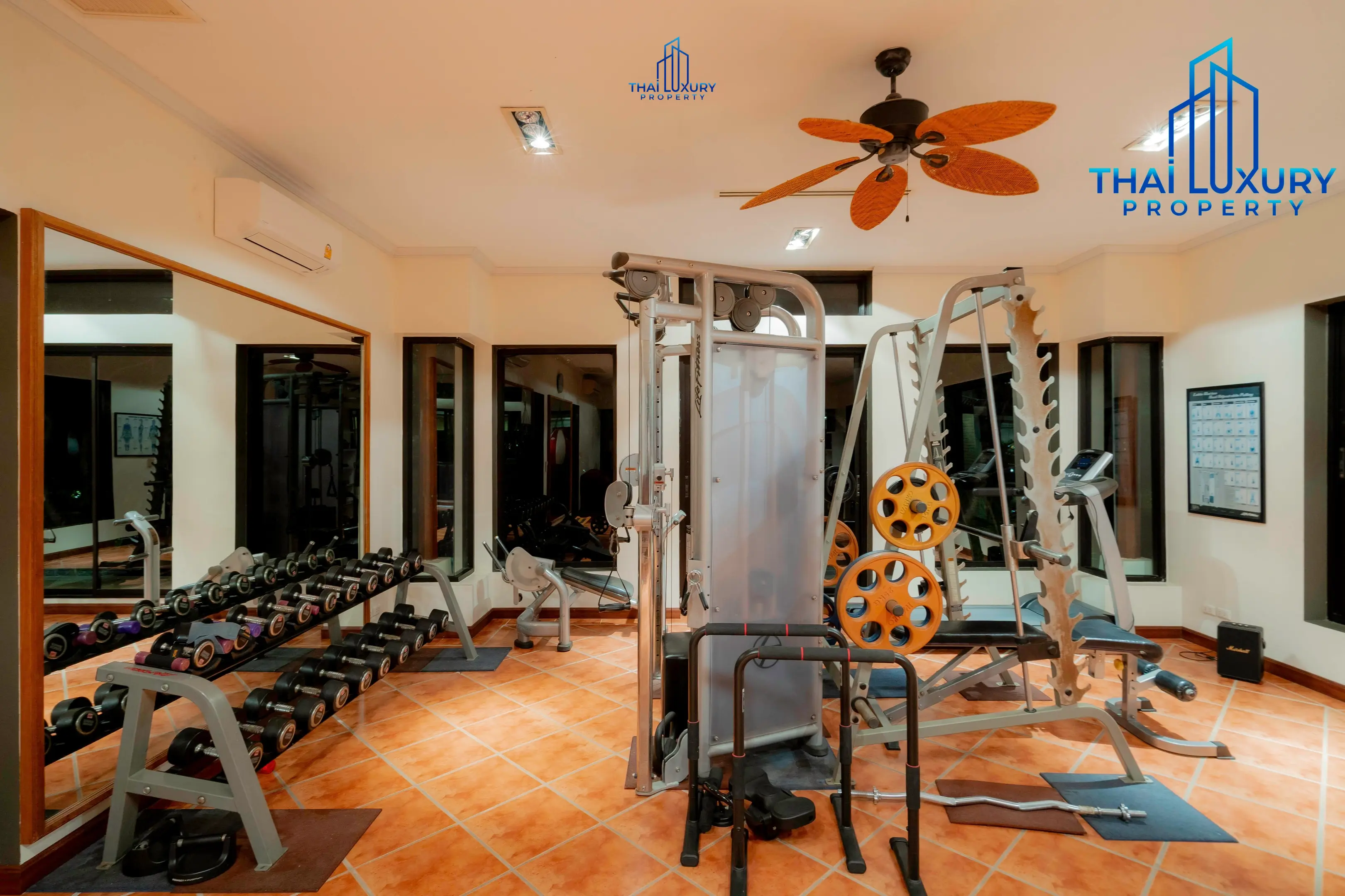 Very Large Luxurious 9 Bedrooms Pool Villa at Palm Hills Golf Course Hua Hin – Cha-Am