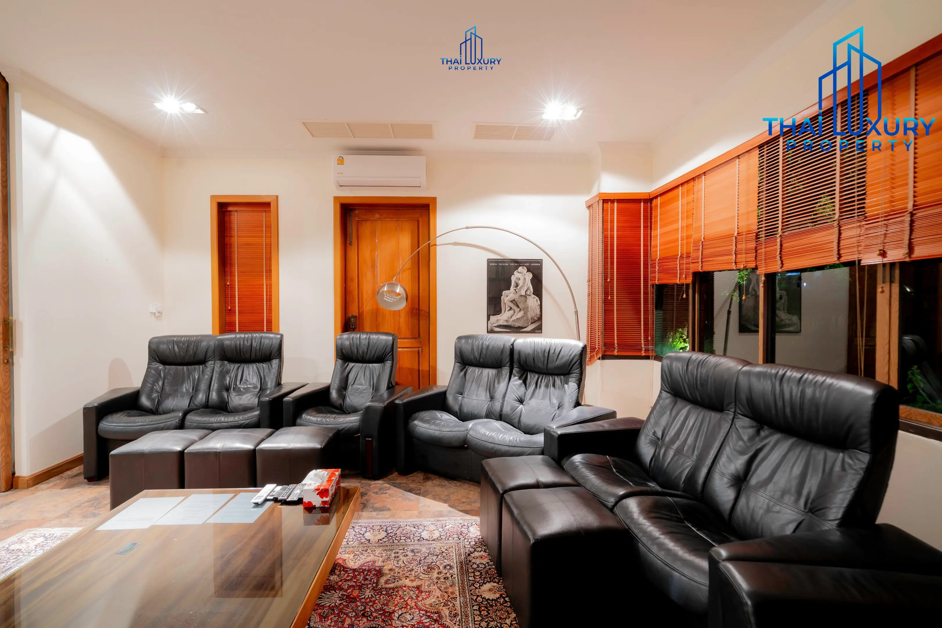 Very Large Luxurious 9 Bedrooms Pool Villa at Palm Hills Golf Course Hua Hin – Cha-Am