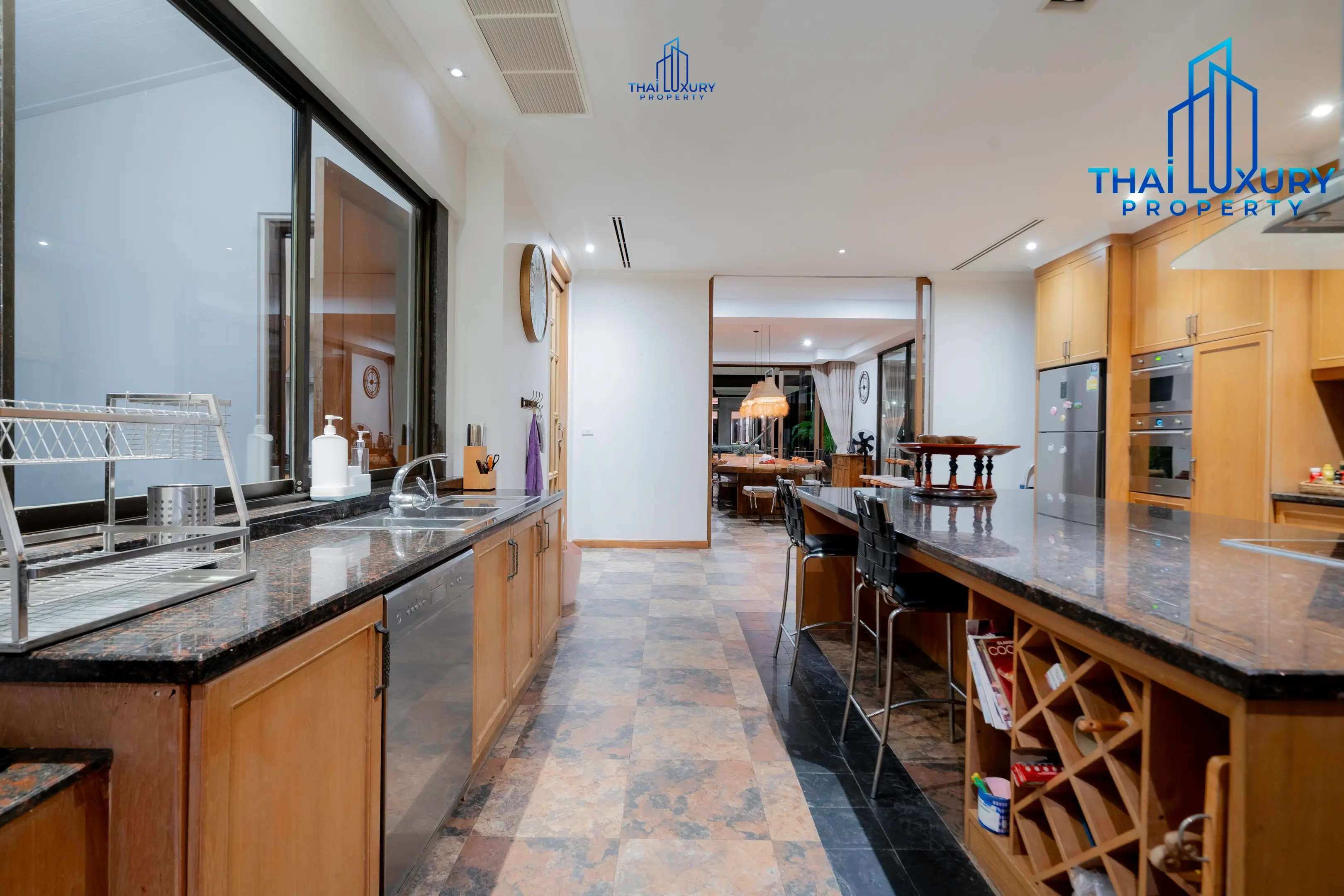 Very Large Luxurious 9 Bedrooms Pool Villa at Palm Hills Golf Course Hua Hin – Cha-Am