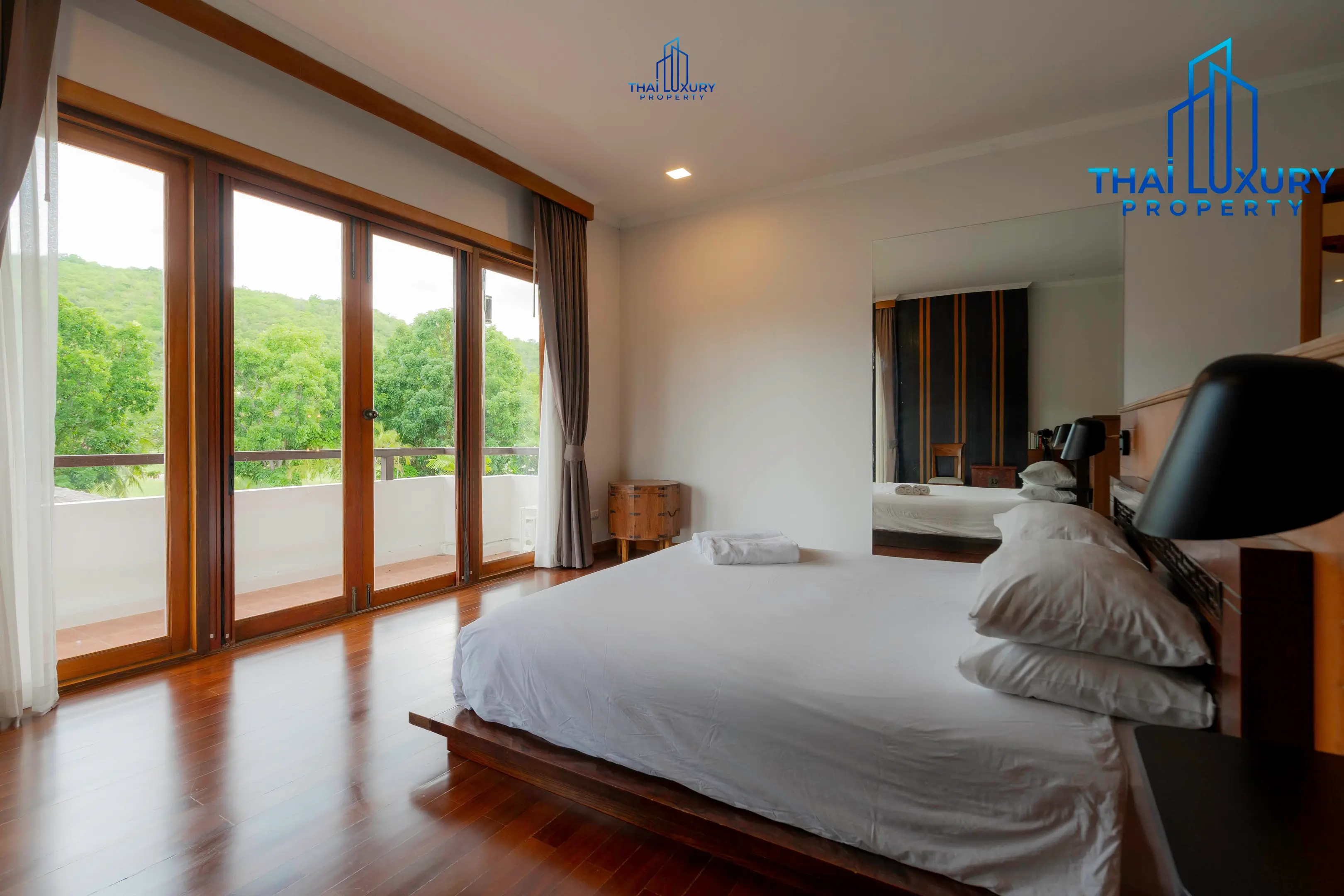 Very Large Luxurious 9 Bedrooms Pool Villa at Palm Hills Golf Course Hua Hin – Cha-Am