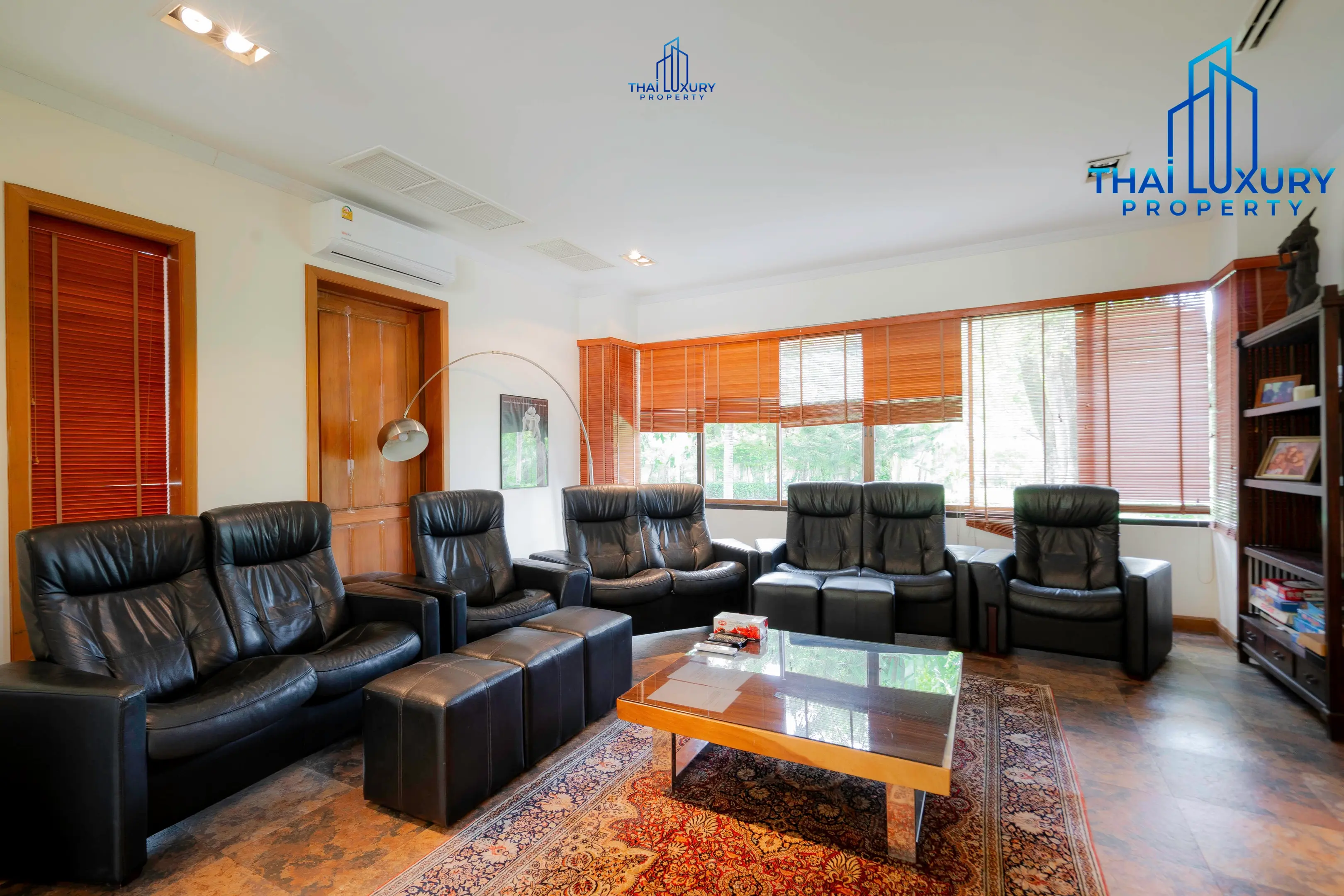 Very Large Luxurious 9 Bedrooms Pool Villa at Palm Hills Golf Course Hua Hin – Cha-Am