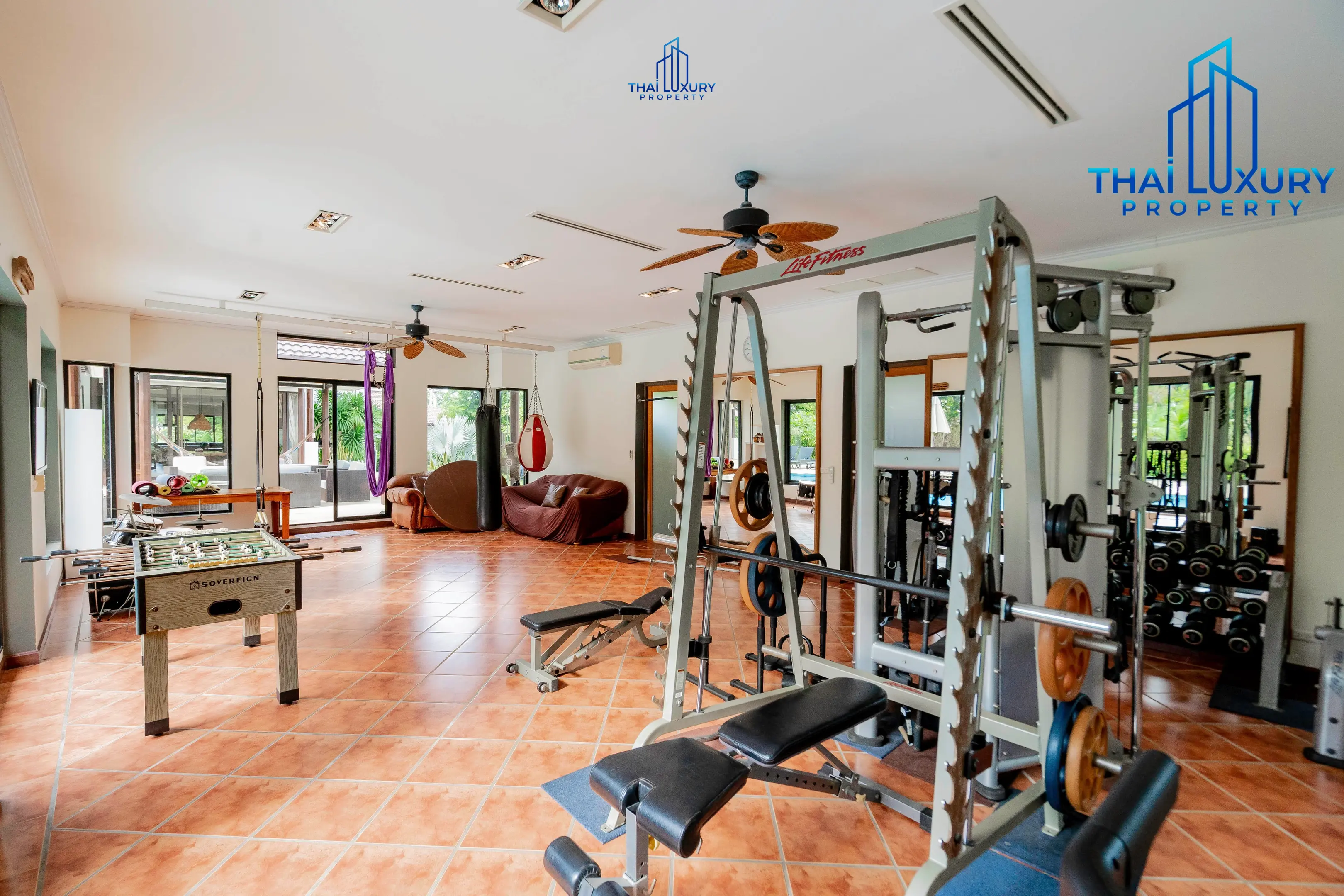 Very Large Luxurious 9 Bedrooms Pool Villa at Palm Hills Golf Course Hua Hin – Cha-Am