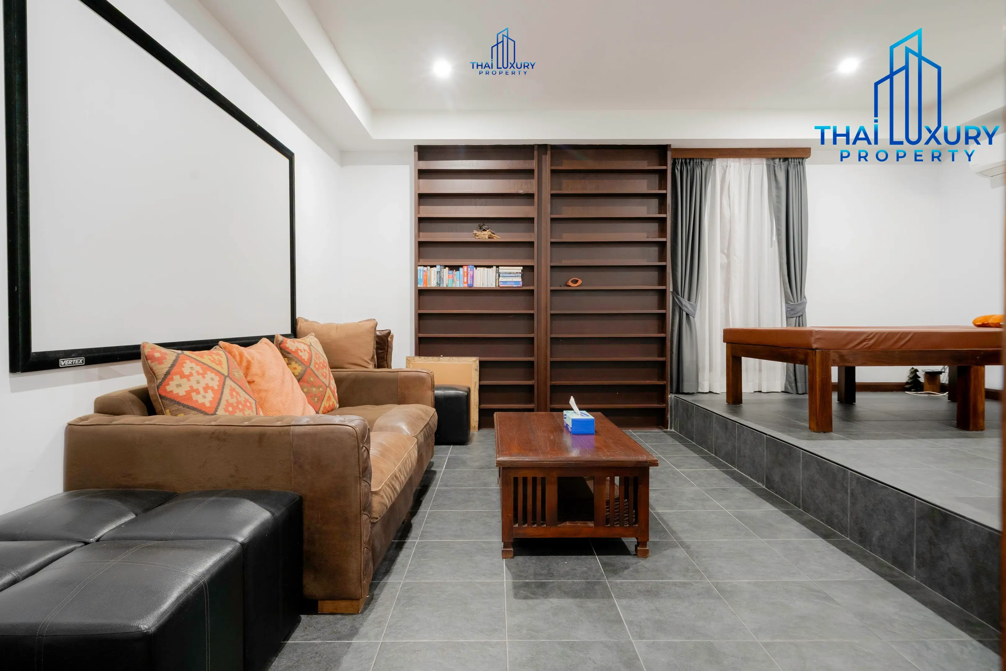 Very Large Luxurious 9 Bedrooms Pool Villa at Palm Hills Golf Course Hua Hin – Cha-Am