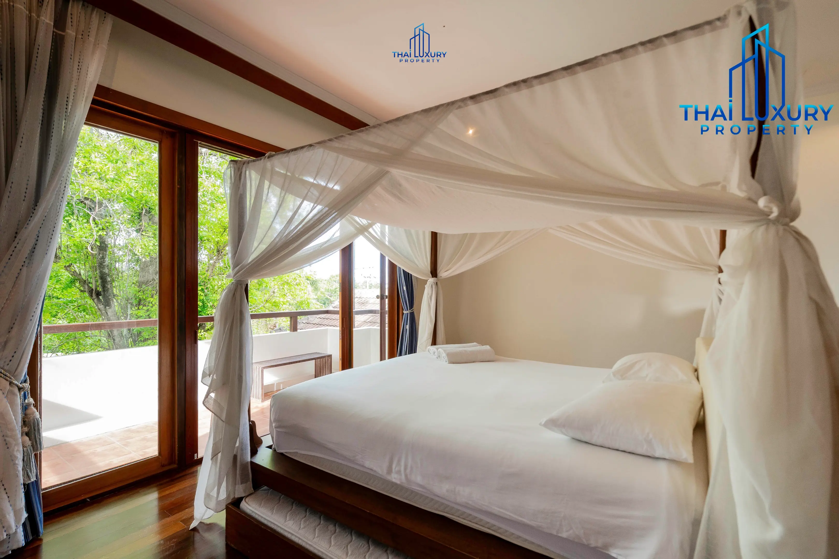 Very Large Luxurious 9 Bedrooms Pool Villa at Palm Hills Golf Course Hua Hin – Cha-Am