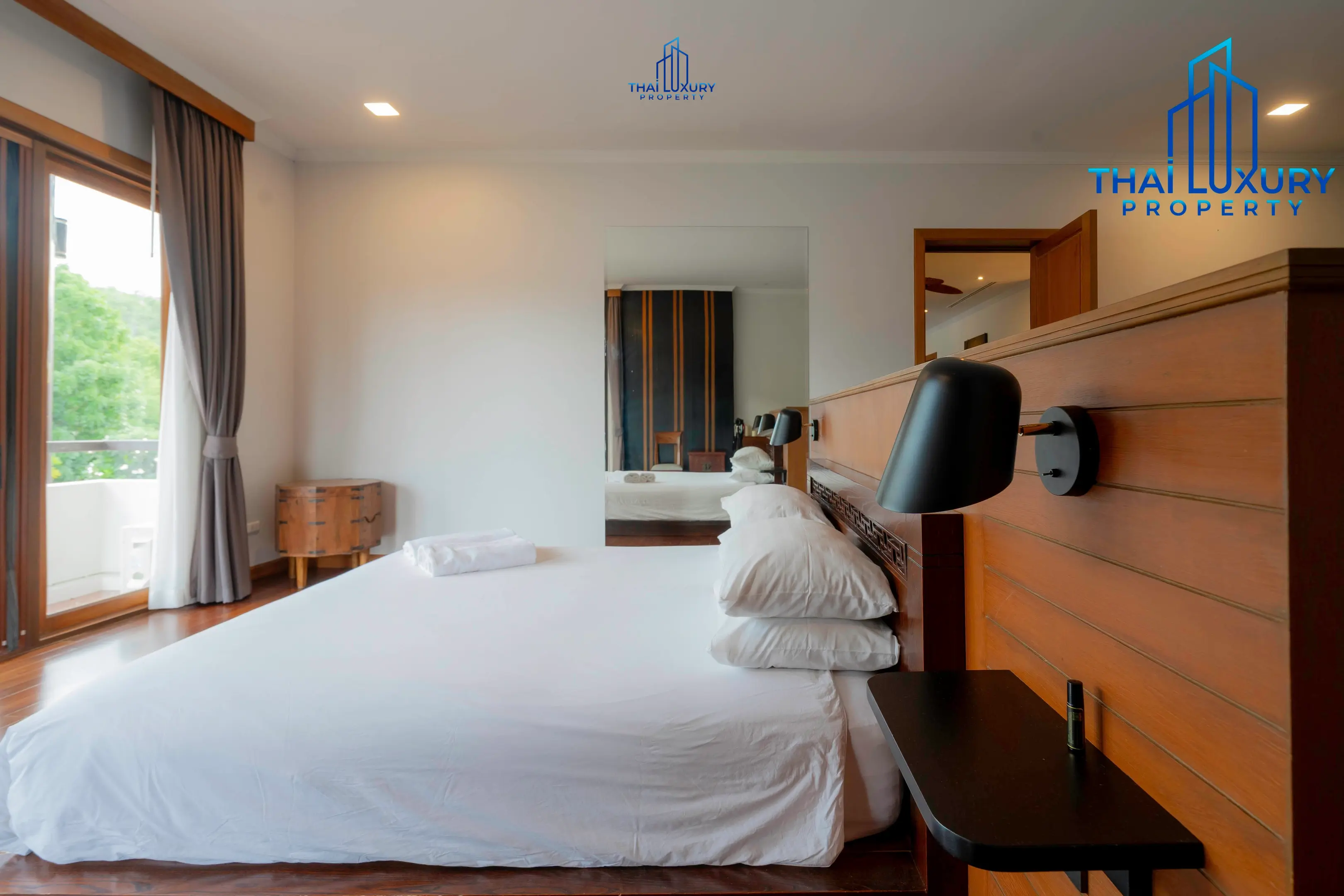Very Large Luxurious 9 Bedrooms Pool Villa at Palm Hills Golf Course Hua Hin – Cha-Am