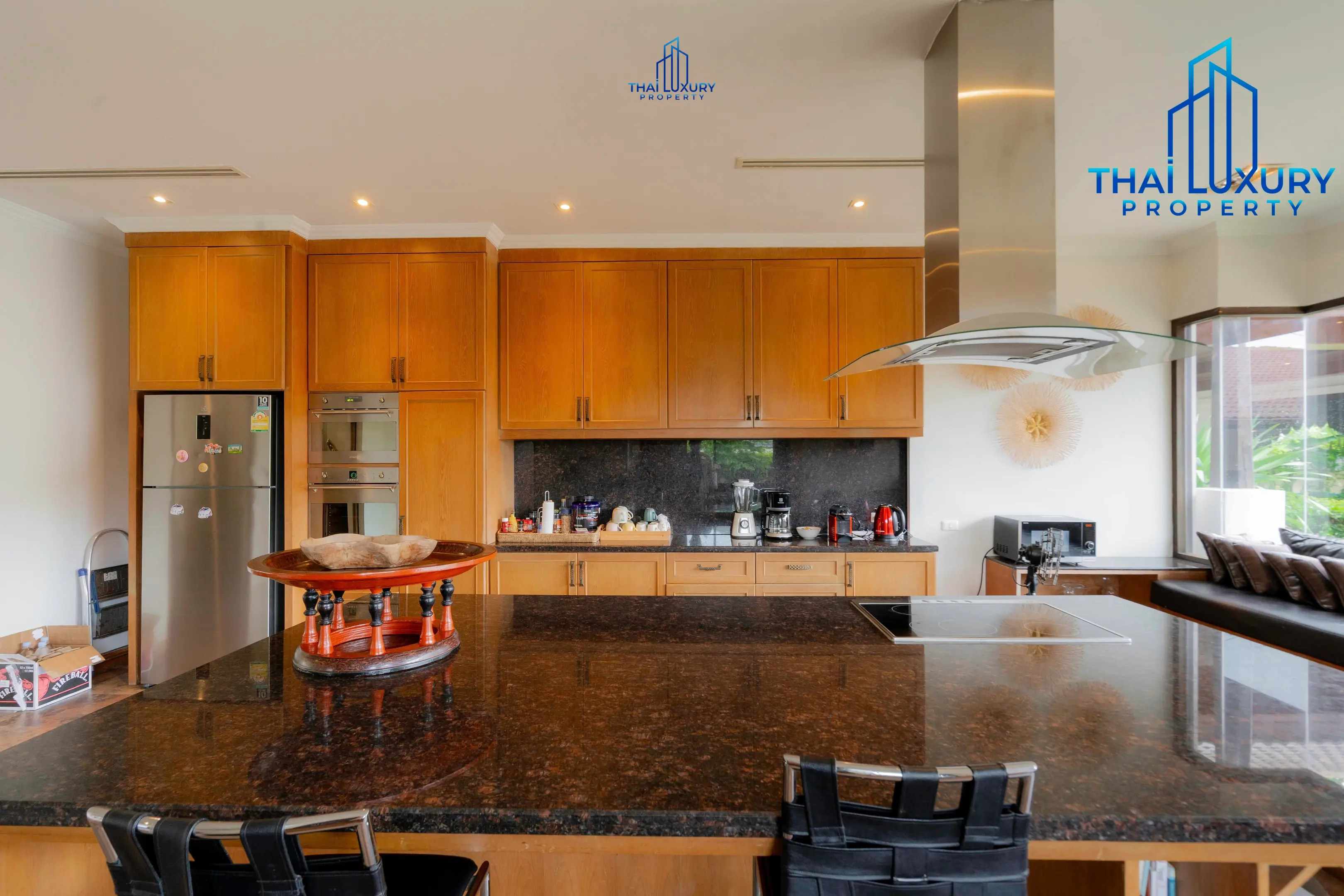 Very Large Luxurious 9 Bedrooms Pool Villa at Palm Hills Golf Course Hua Hin – Cha-Am
