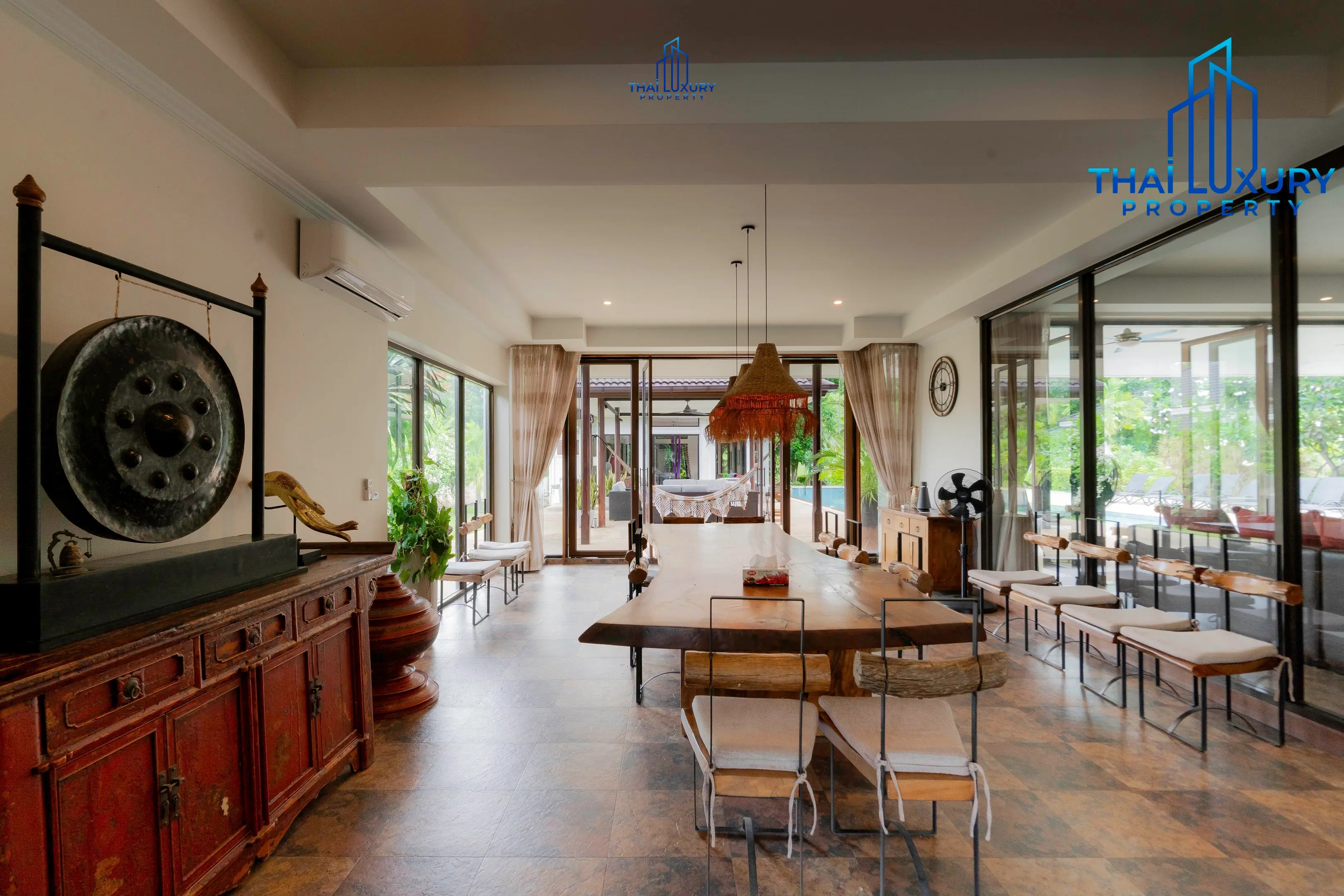 Very Large Luxurious 9 Bedrooms Pool Villa at Palm Hills Golf Course Hua Hin – Cha-Am