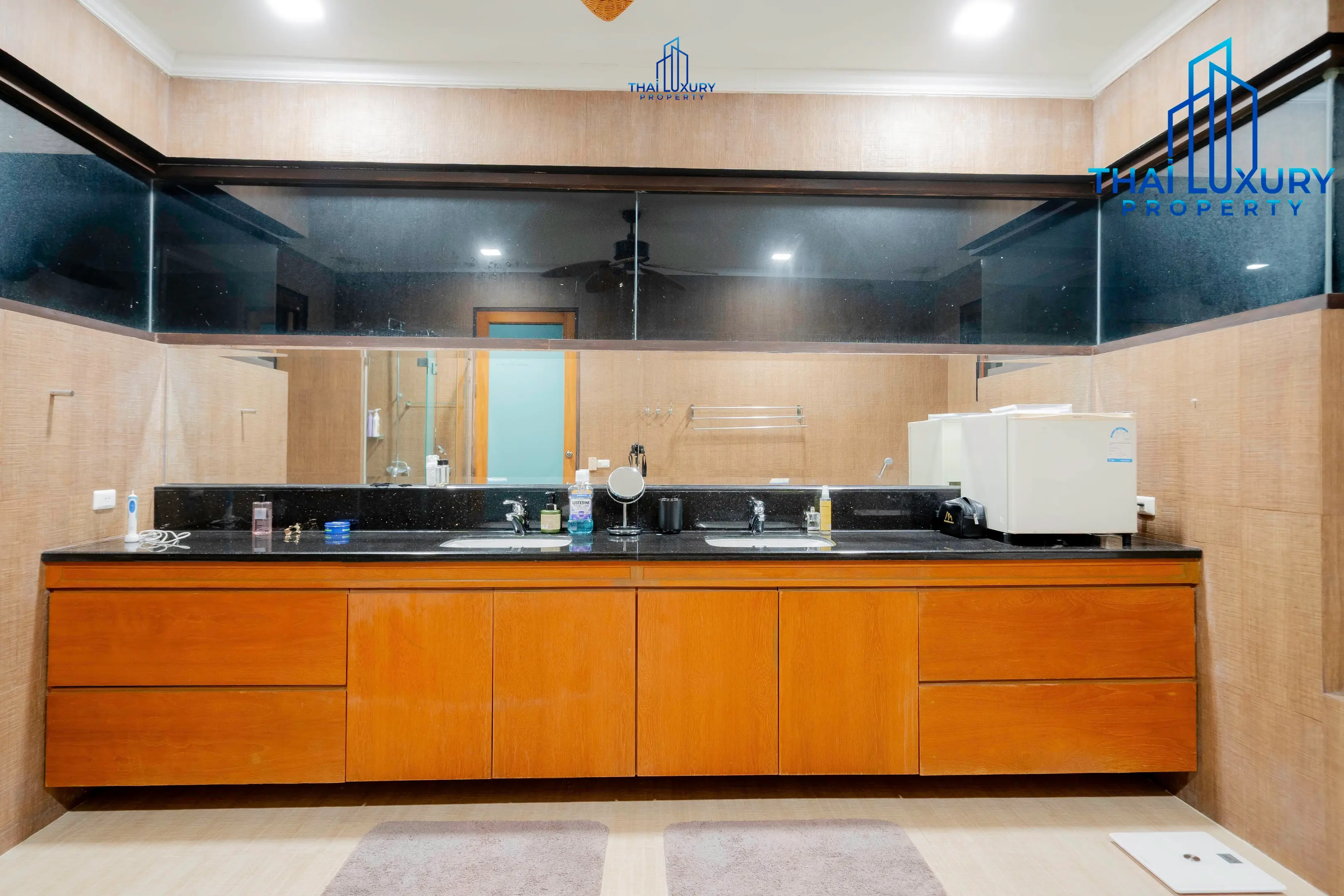 Very Large Luxurious 9 Bedrooms Pool Villa at Palm Hills Golf Course Hua Hin – Cha-Am