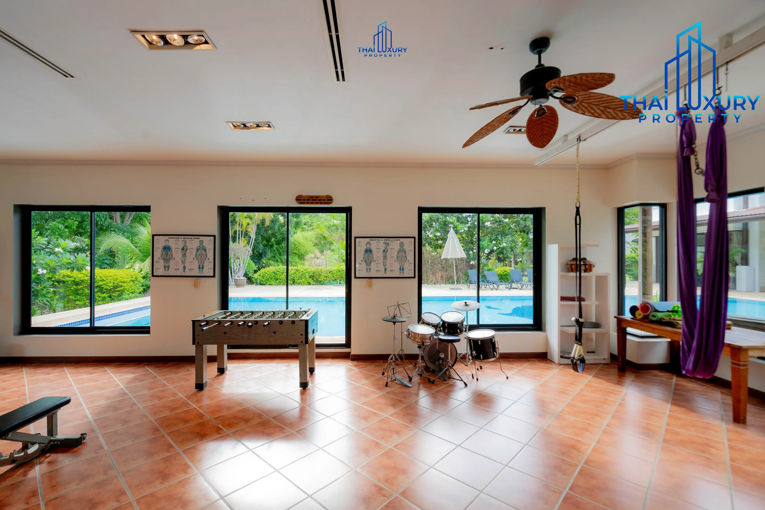 Very Large Luxurious 9 Bedrooms Pool Villa at Palm Hills Golf Course Hua Hin – Cha-Am