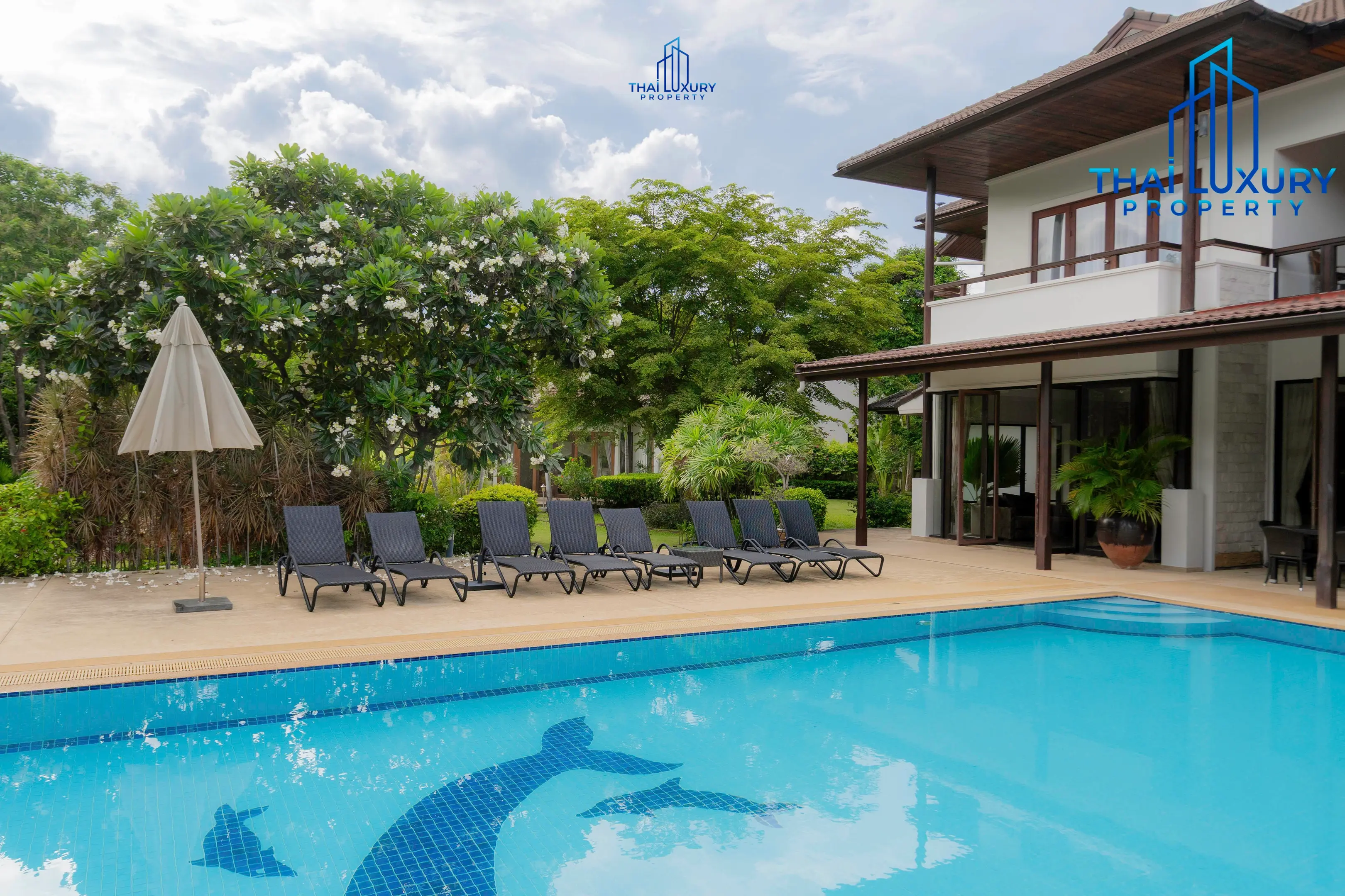 Very Large Luxurious 9 Bedrooms Pool Villa at Palm Hills Golf Course Hua Hin – Cha-Am