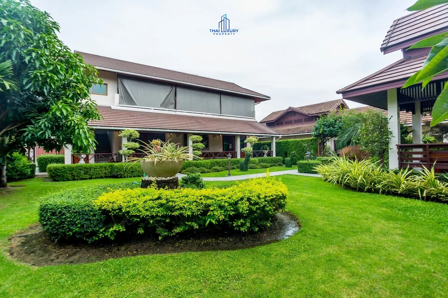  Beautiful 5 Bedrooms Villa at Hillside Hamlet 3 Hua Hin