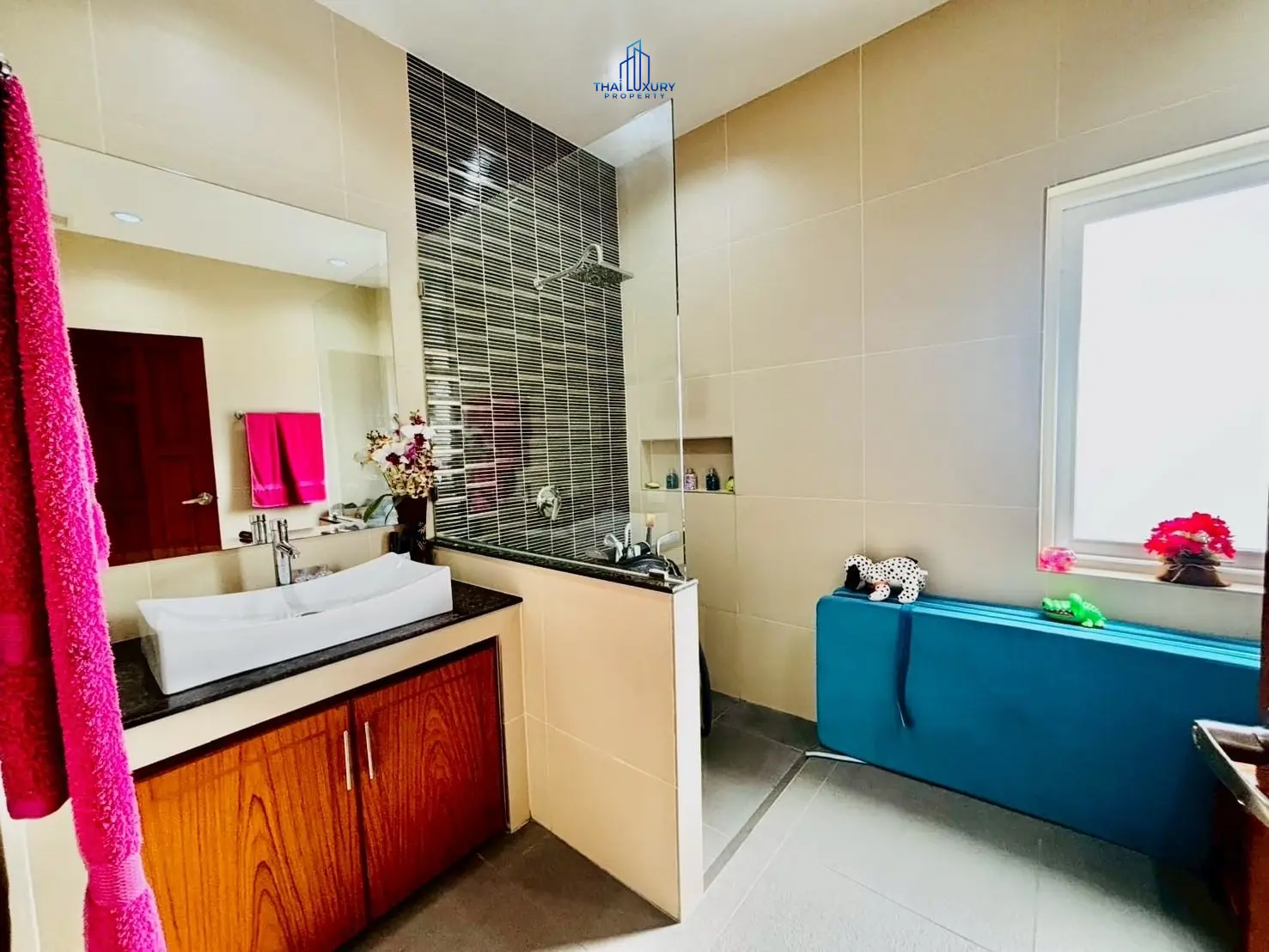 Orchid Palm Residences – Luxury Pool Villa with Jacuzzi in Hua Hin