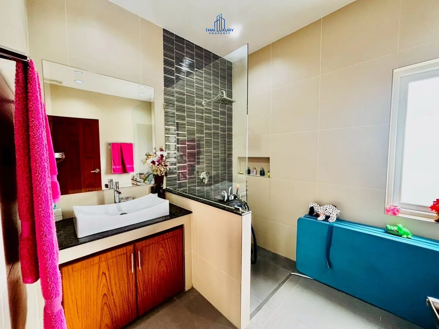 Orchid Palm Residences – Luxury Pool Villa with Jacuzzi in Hua Hin