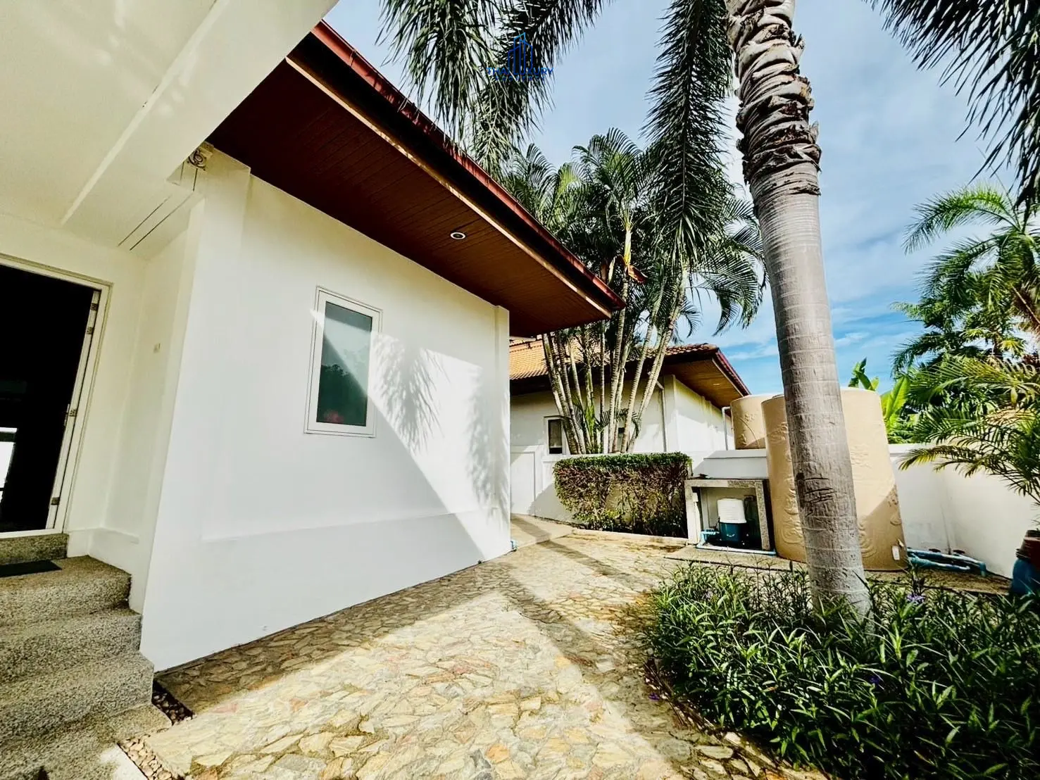 Orchid Palm Residences – Luxury Pool Villa with Jacuzzi in Hua Hin
