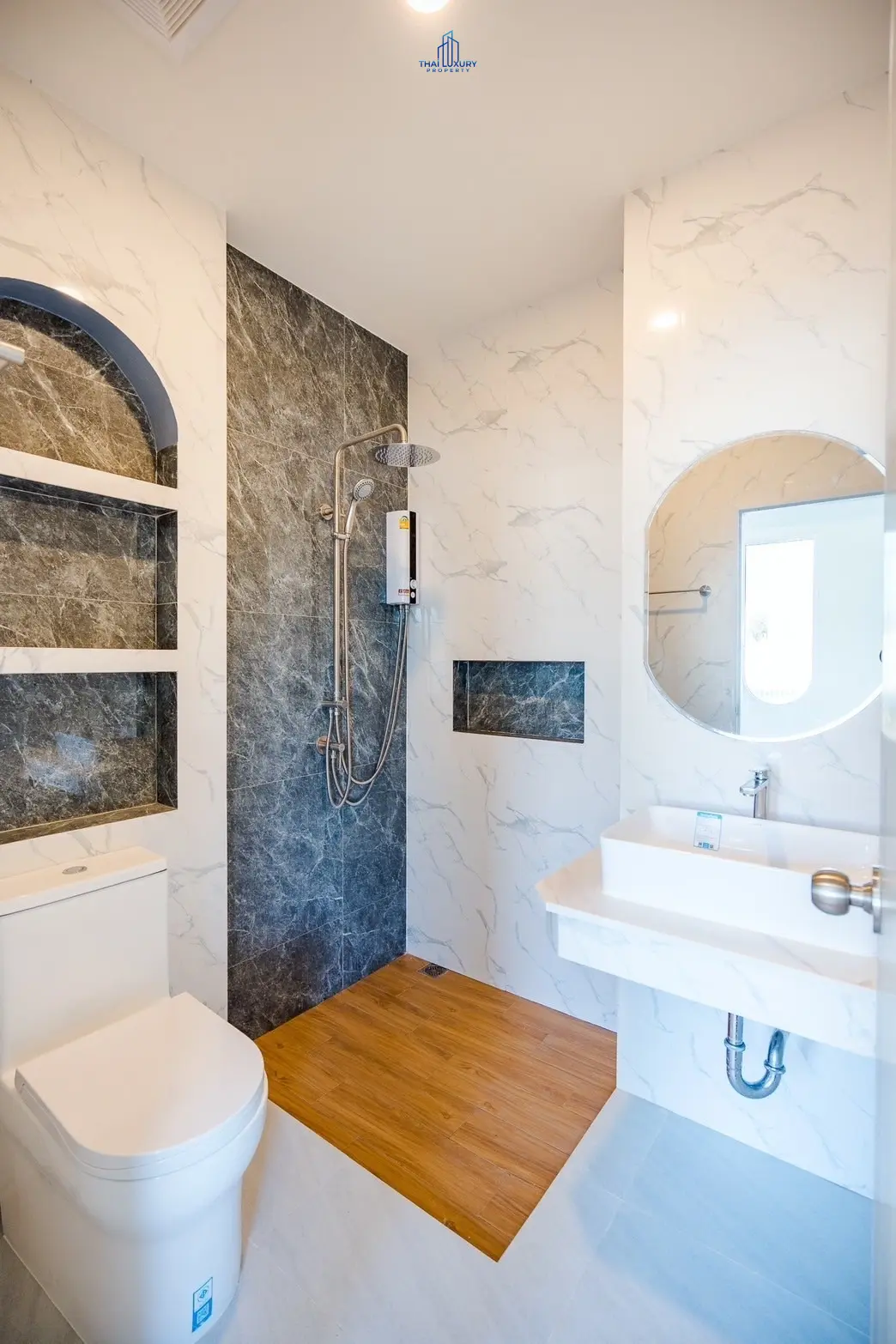 2-Storey Detached House with a Large Private Swimming Pool At Arty Perfect Home 2 @ Huahin
