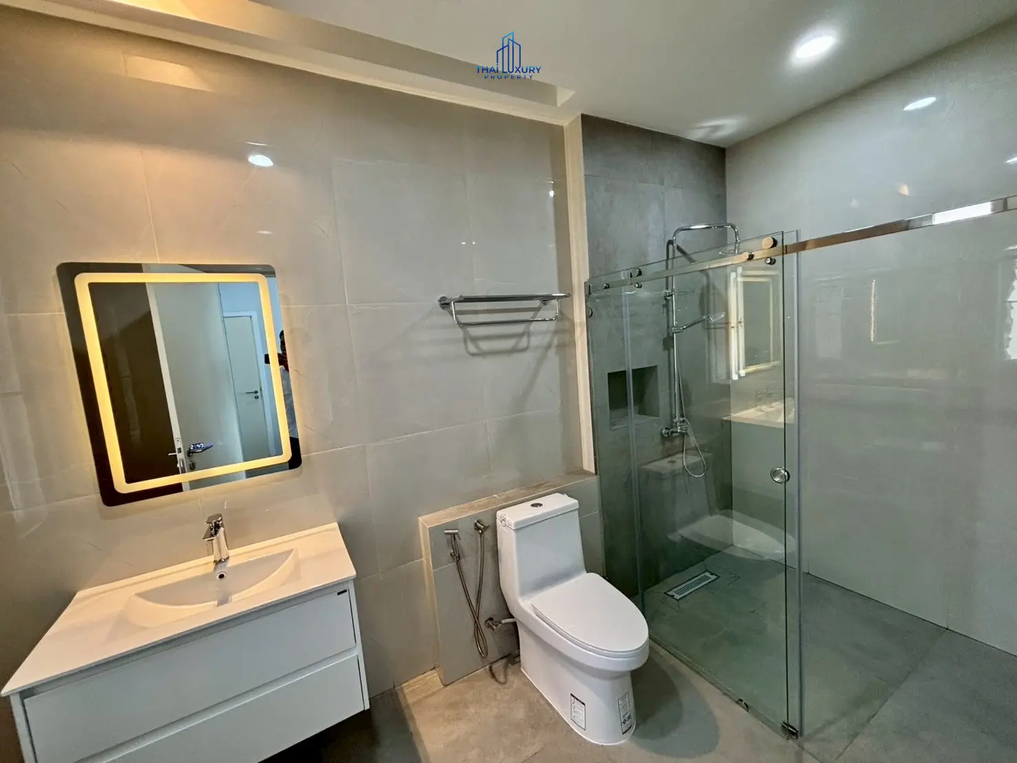 Modern 3 Bedrooms Pool Villa At Dusita Village 2 Hua Hin For Sale