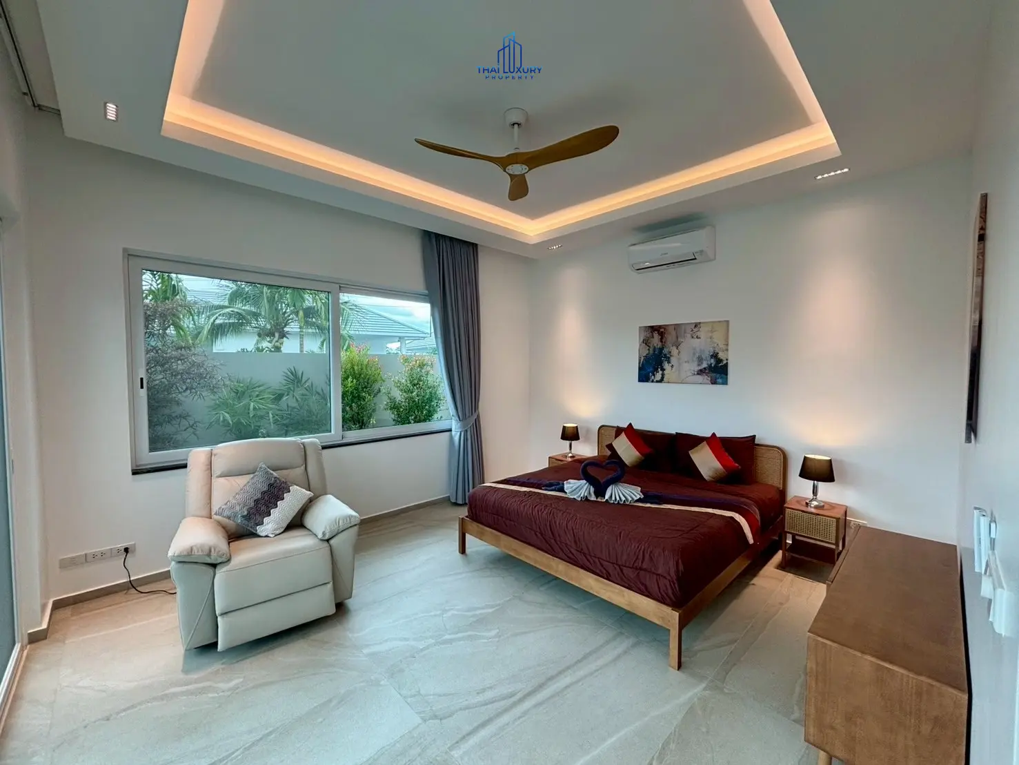 วิลล่าหรูพร้อมสระว่ายน้ำส่วนตัว ที่ Heliconia Garden Villa หัวหิน