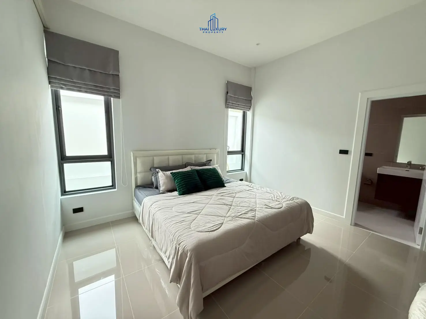 ขายวิลล่าสไตล์โมเดิร์น 3 ห้องนอน พร้อมสระว่ายน้ำ ที่ Pavilion Ville หัวหิน ซอย 70