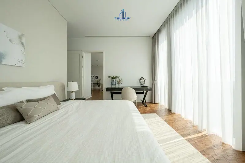 คอนโดมิเนียมหรู 2 ห้องนอน ที่ The Ritz-Carlton Residences, Bangkok – สำหรับเช่า