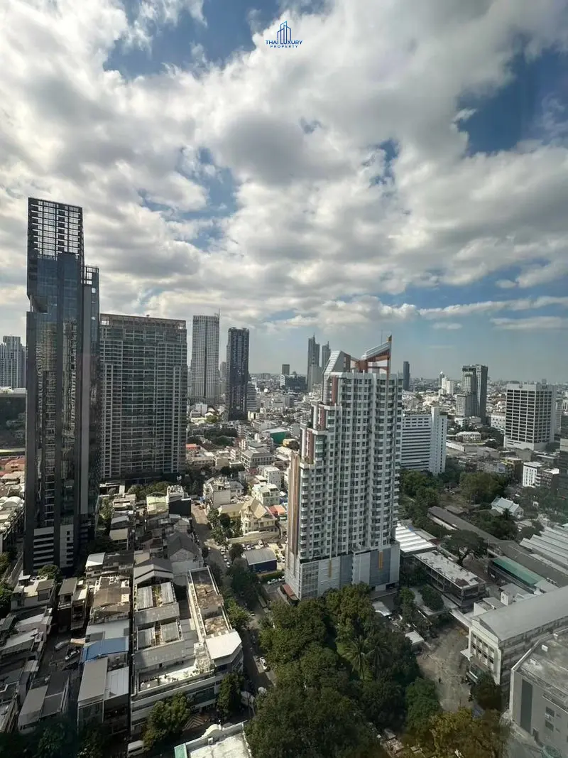 คอนโดมิเนียมหรู 2 ห้องนอน ที่ The Ritz-Carlton Residences Bangkok – สำหรับเช่า