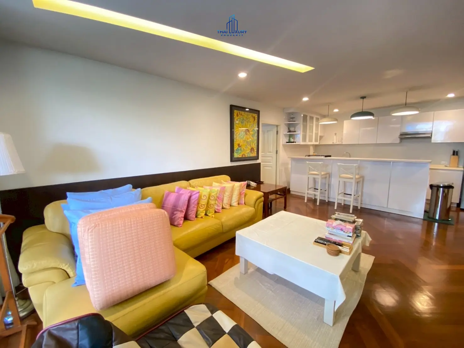 คอนโดมิเนมหรู 2 ห้องนอน ที่บ้านชายทะเล หัวหิน