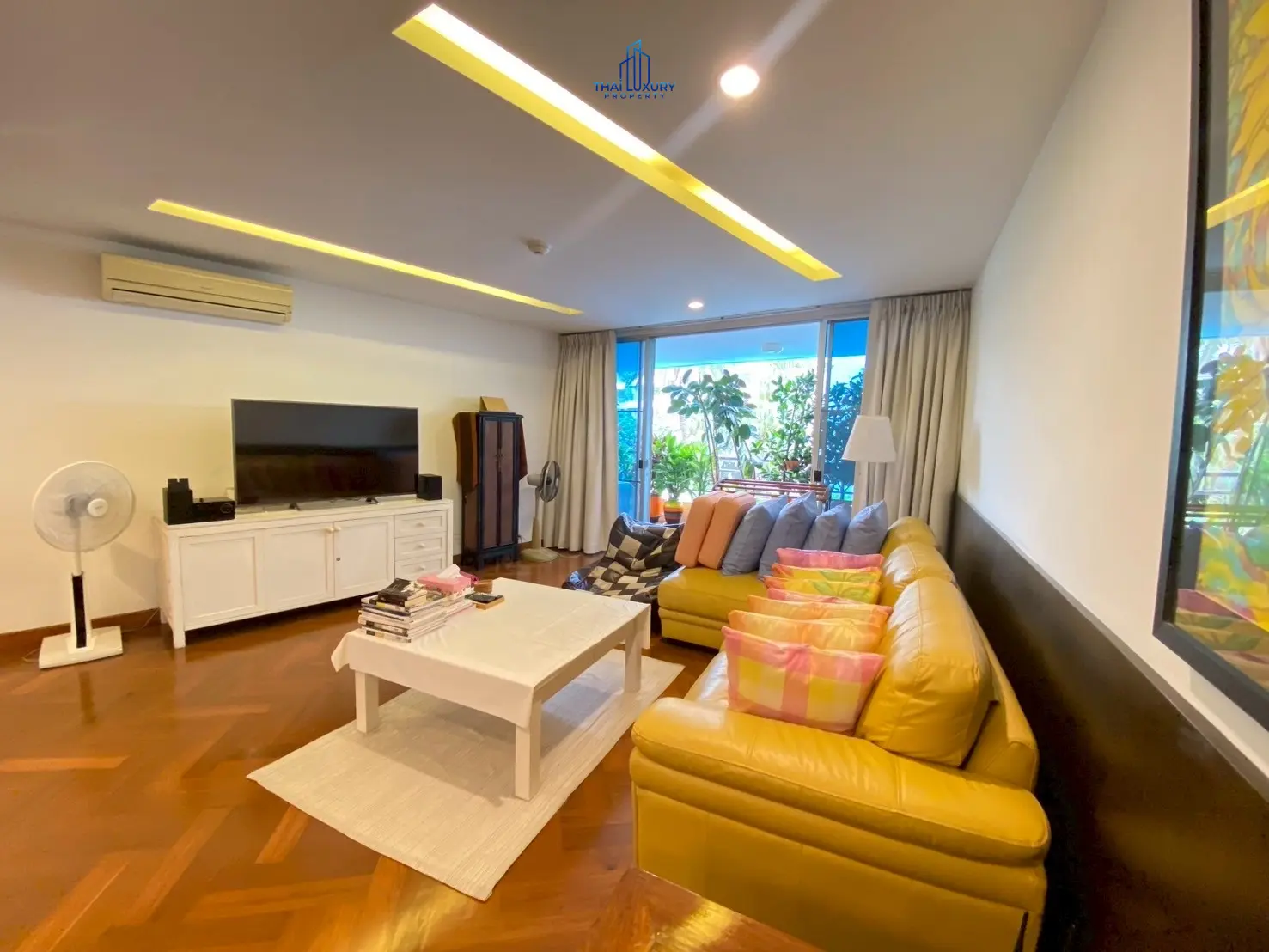 คอนโดมิเนมหรู 2 ห้องนอน ที่บ้านชายทะเล หัวหิน