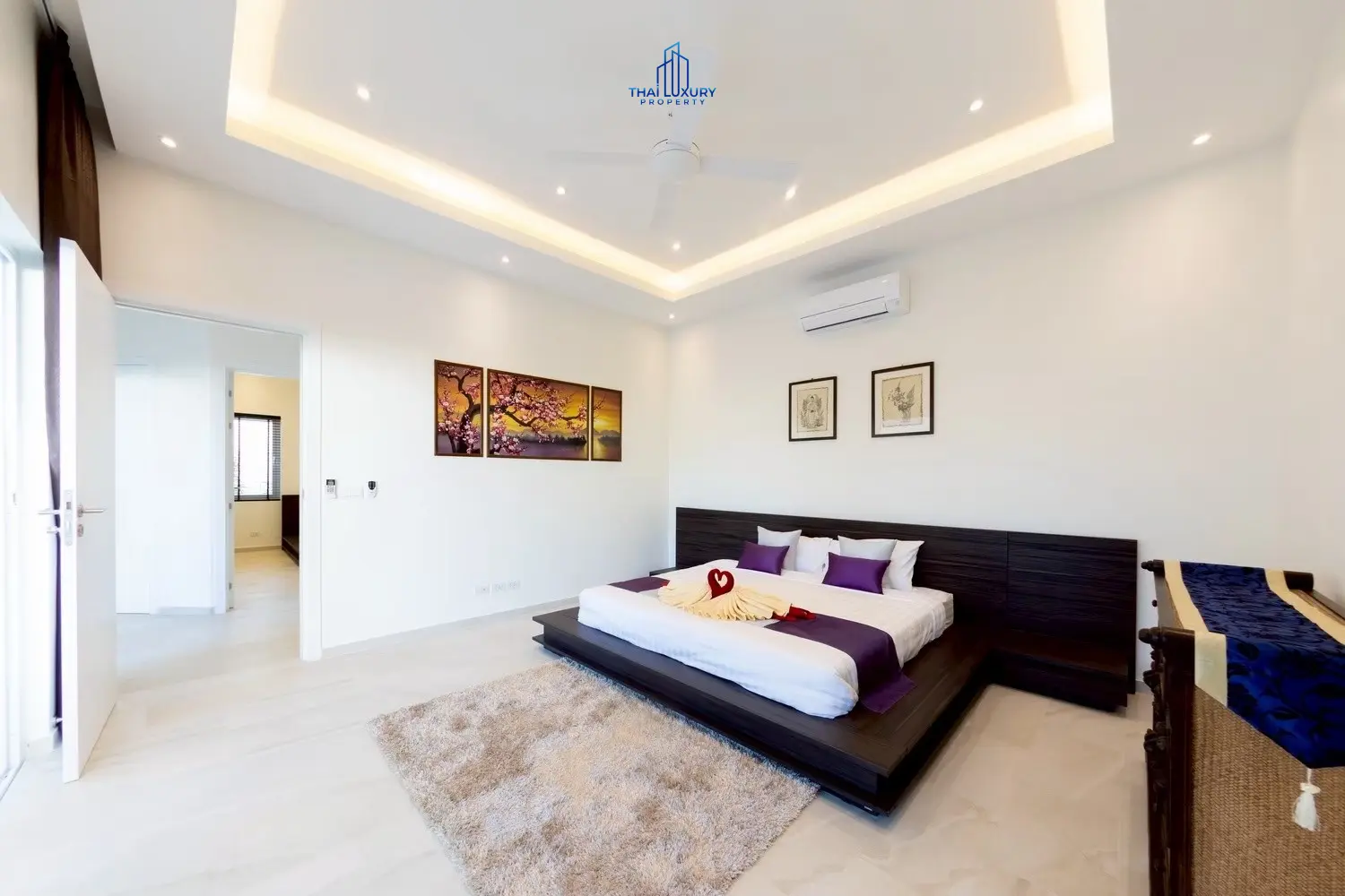ขายวิลล่าหรู 3 ห้องนอน พร้อมสระว่ายน้ำ หลังใหม่เอี่ยม ที่ Palm Avenue