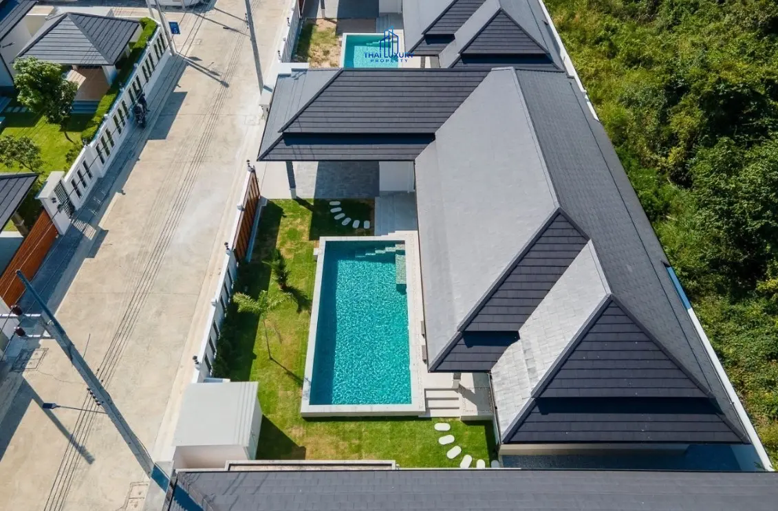 ขายวิลล่าสระว่ายน้ำสไตล์โมเดิร์น ที่ Grand Hills หัวหิน