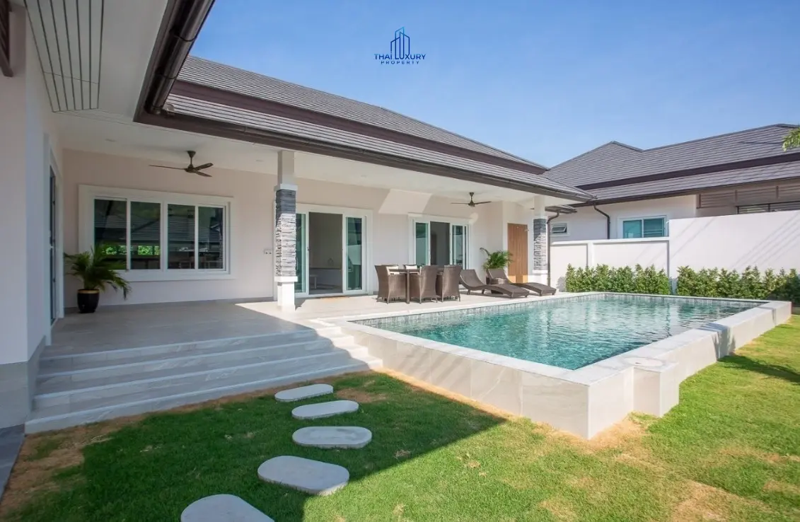 ขายวิลล่าสระว่ายน้ำสไตล์โมเดิร์น ที่ Grand Hills หัวหิน