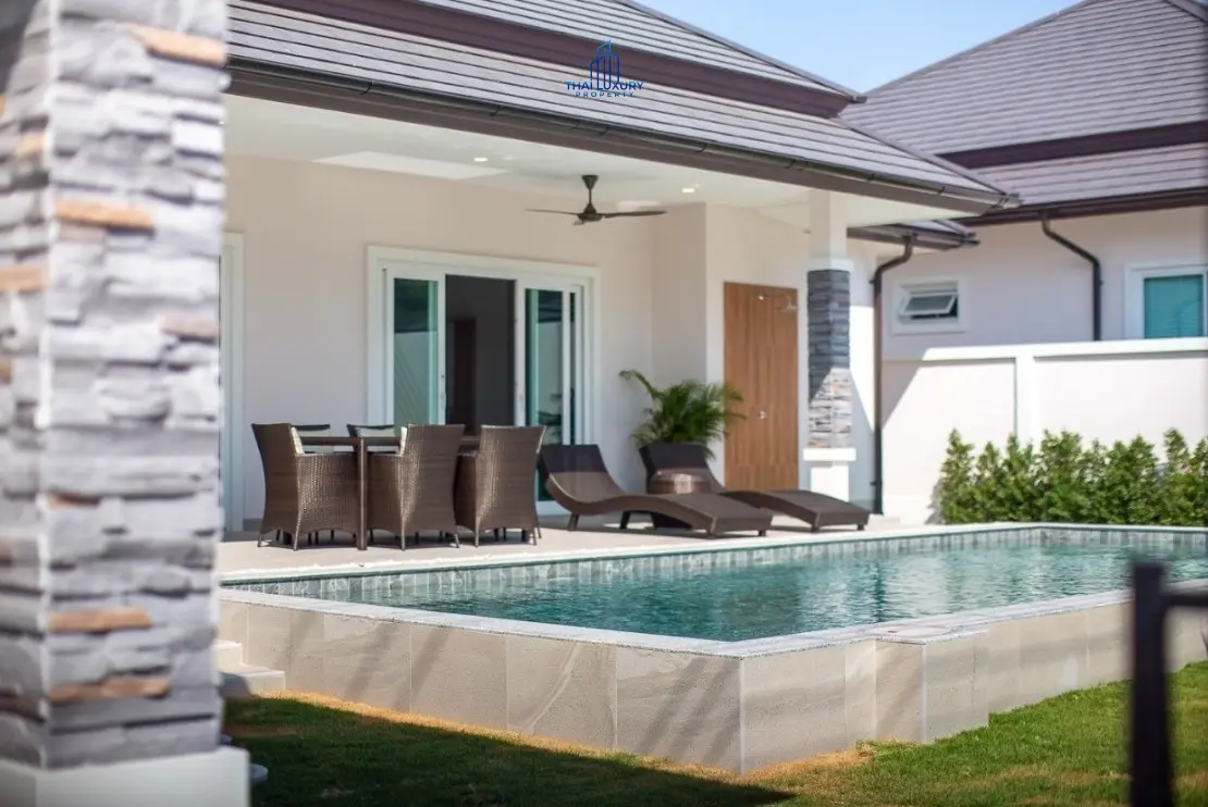 ขายวิลล่าสระว่ายน้ำสไตล์โมเดิร์น ที่ Grand Hills หัวหิน