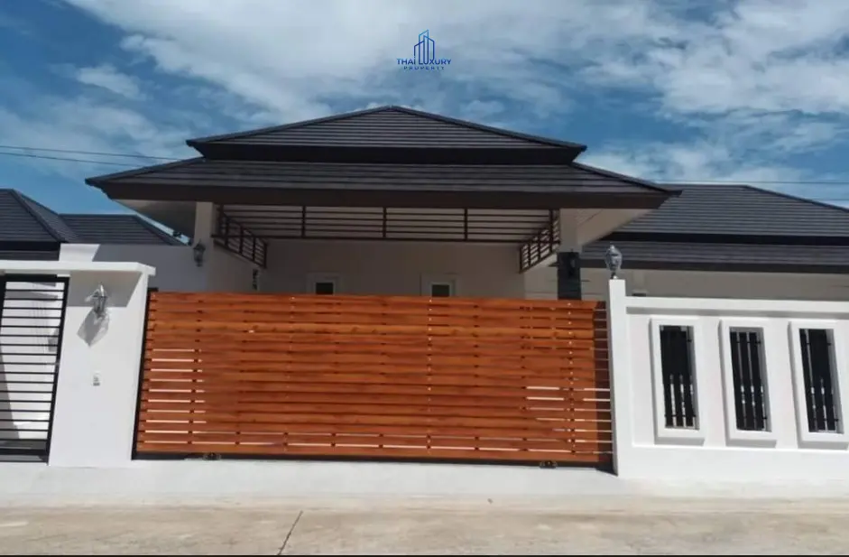 ขายวิลล่าสระว่ายน้ำสไตล์โมเดิร์น ที่ Grand Hills หัวหิน