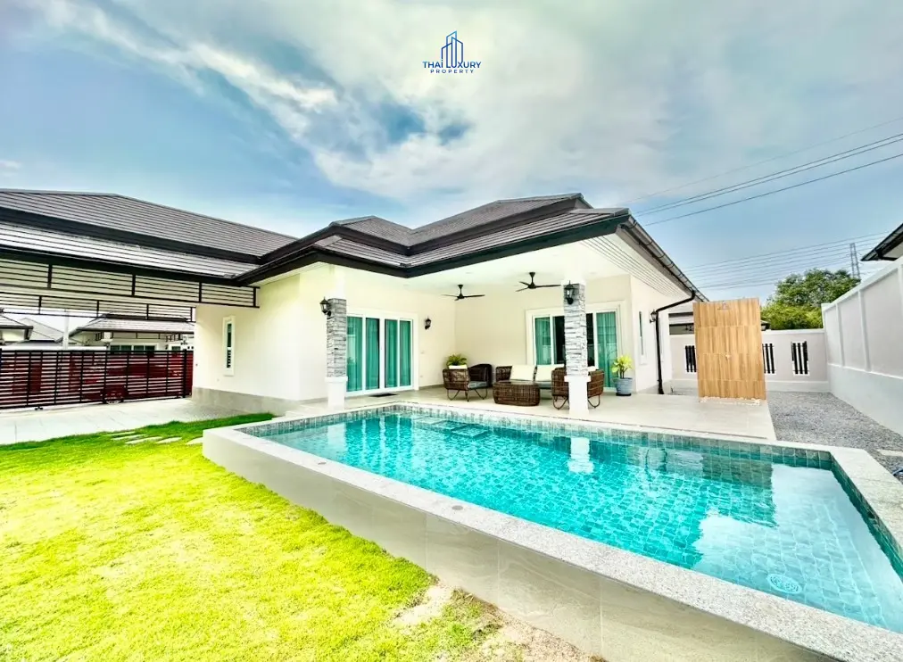 ขายวิลล่าสไตล์โมเดิร์นพร้อมสระว่ายน้ำ ที่ Grand Hills หัวหิน