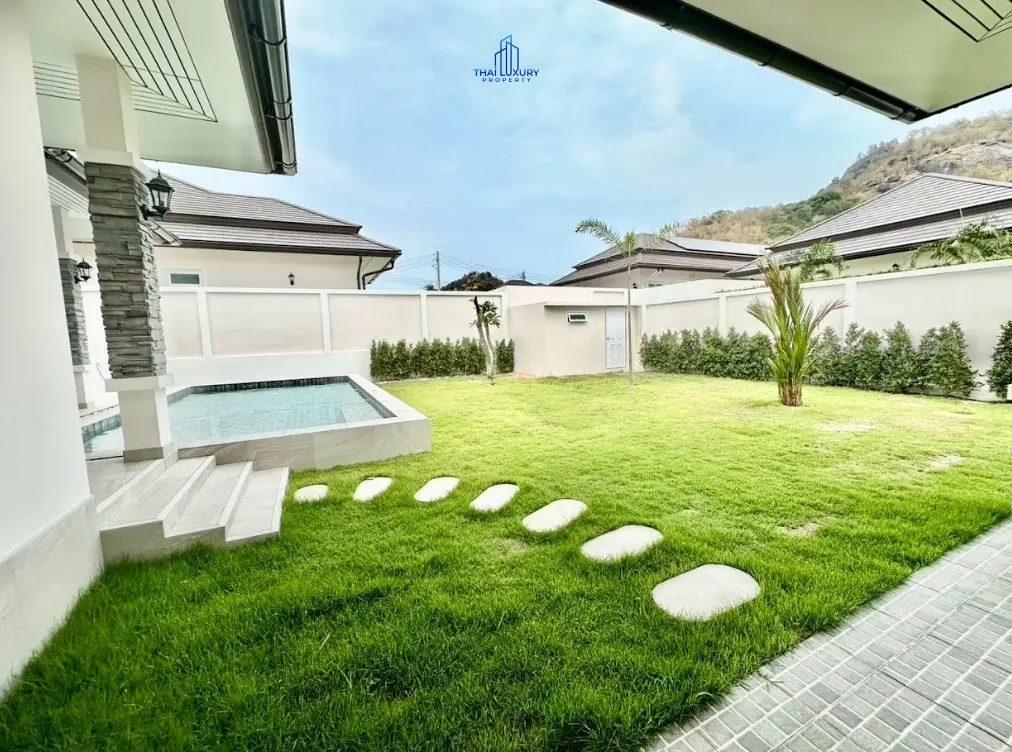 ขายวิลล่าสไตล์โมเดิร์นพร้อมสระว่ายน้ำ ที่ Grand Hills หัวหิน