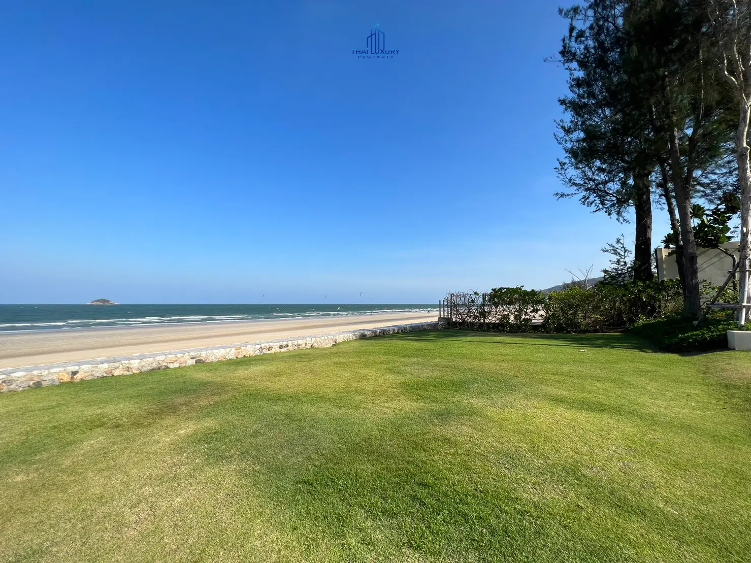 คอนโดริมทะเลสไตล์โมเดิร์นสุดหรู ที่ Wan Veyla Khao Tao - Hua Hin