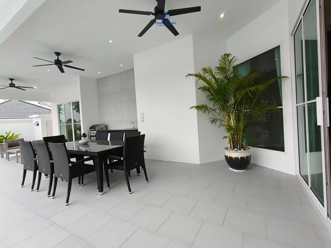 ขายวิลล่าหรู 3 ห้องนอน พร้อมสระว่ายน้ำ ใหม่เอี่ยม ที่ EEDEN LUXE หัวหิน รุ่น Linda 
