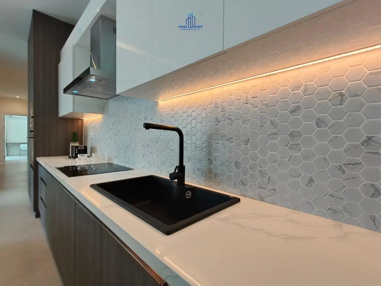 ขายวิลล่าหรู 3 ห้องนอน พร้อมสระว่ายน้ำ ใหม่เอี่ยม ที่ EEDEN LUXE หัวหิน รุ่น Linda 