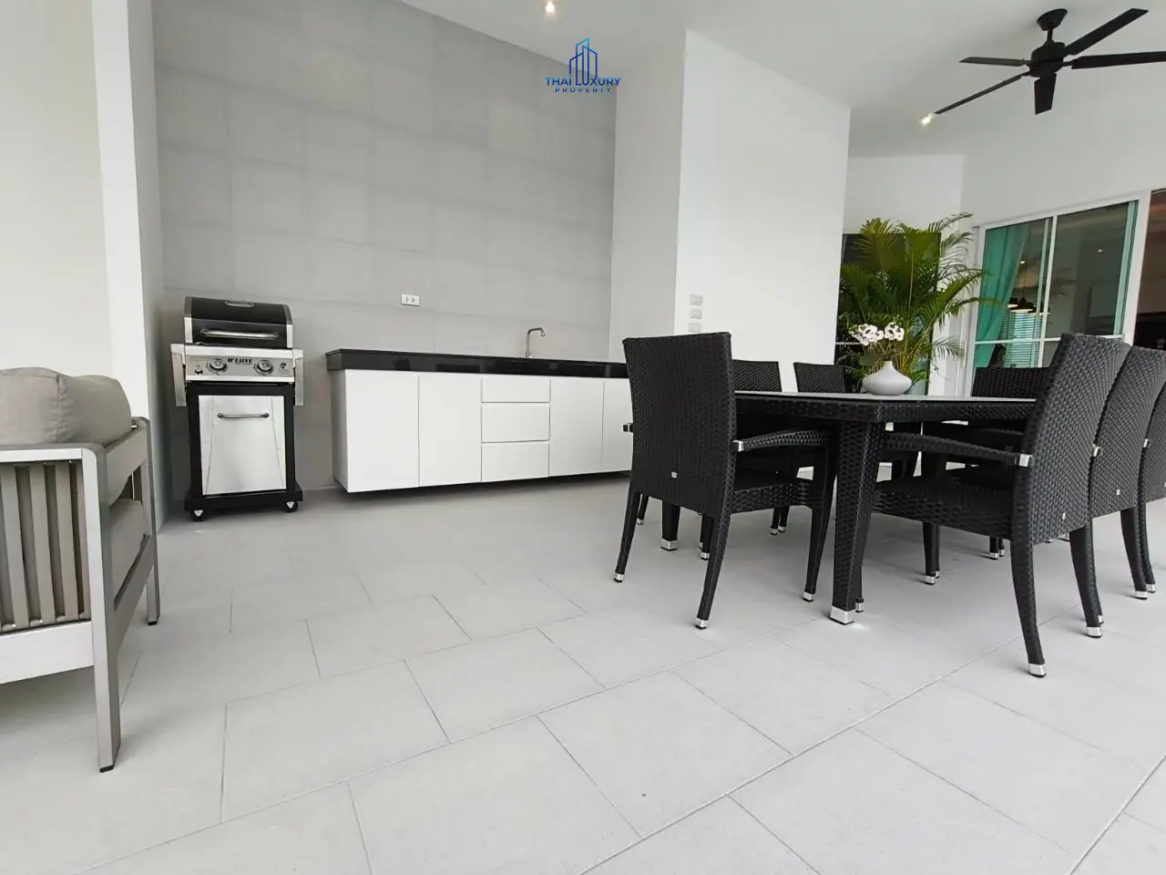 ขายวิลล่าหรู 3 ห้องนอน พร้อมสระว่ายน้ำ ใหม่เอี่ยม ที่ EEDEN LUXE หัวหิน รุ่น Linda 