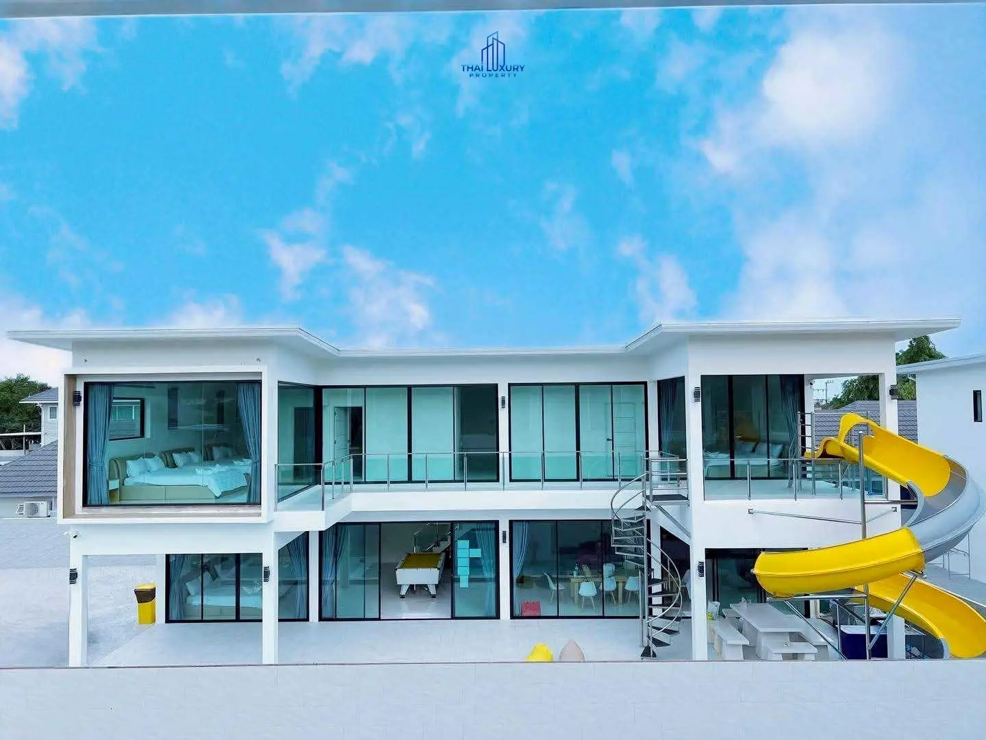 วิลล่าหรู 2 ชั้น พร้อมสระว่ายน้ำส่วนตัว สำหรับขาย ที่ Double P Villa ใจกลางเมืองหัวหิน