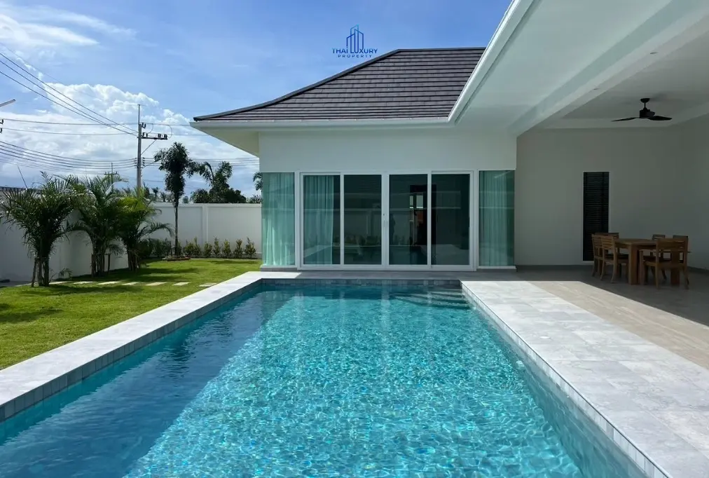 ขายวิลล่าสระว่ายน้ำสไตล์โมเดิร์น 3 ห้องนอน ที่ Aria 3 หัวหิน