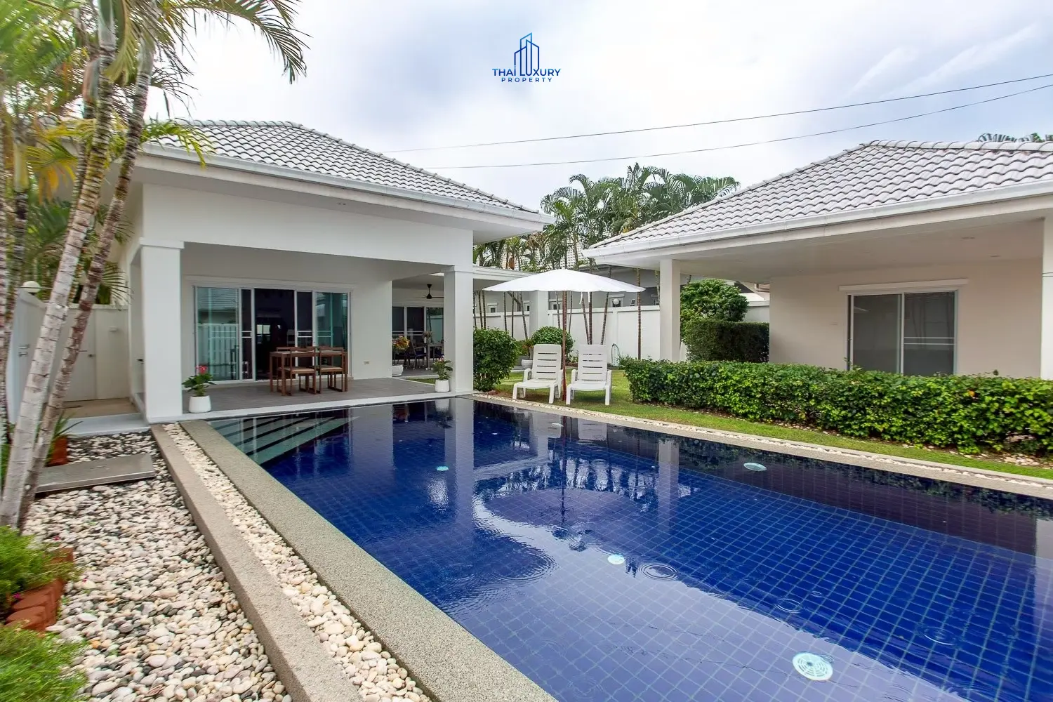 ขายวิลล่าสระว่ายน้ำ 4 ห้องนอน สวยงาม ที่ GOLD A หัวหิน