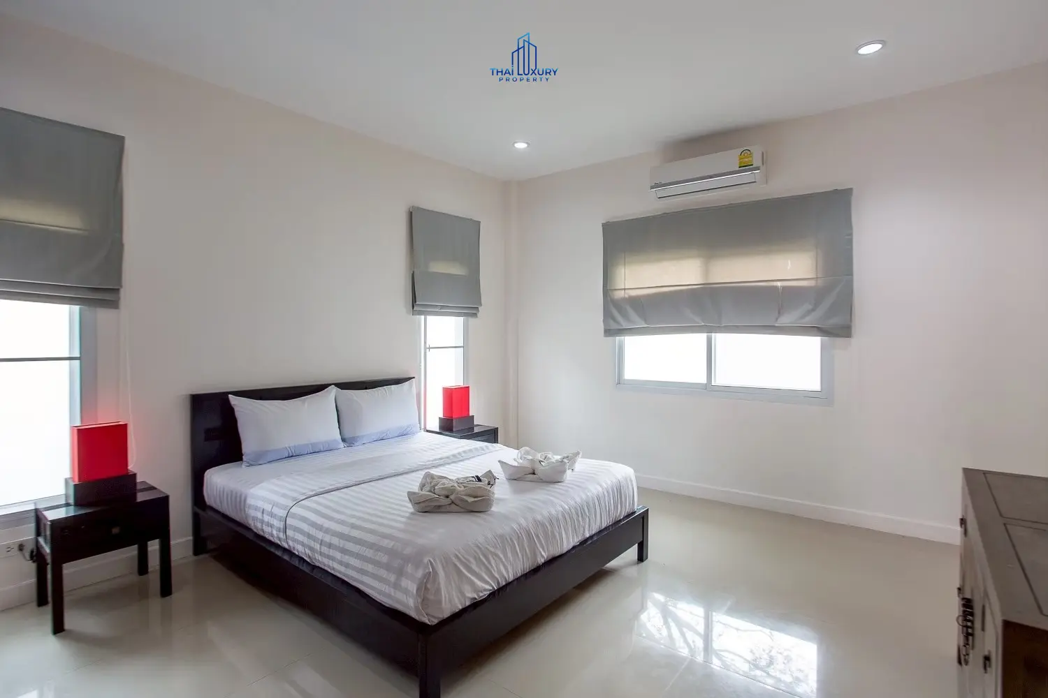 ขายวิลล่าสระว่ายน้ำ 4 ห้องนอน สวยงาม ที่ GOLD A หัวหิน