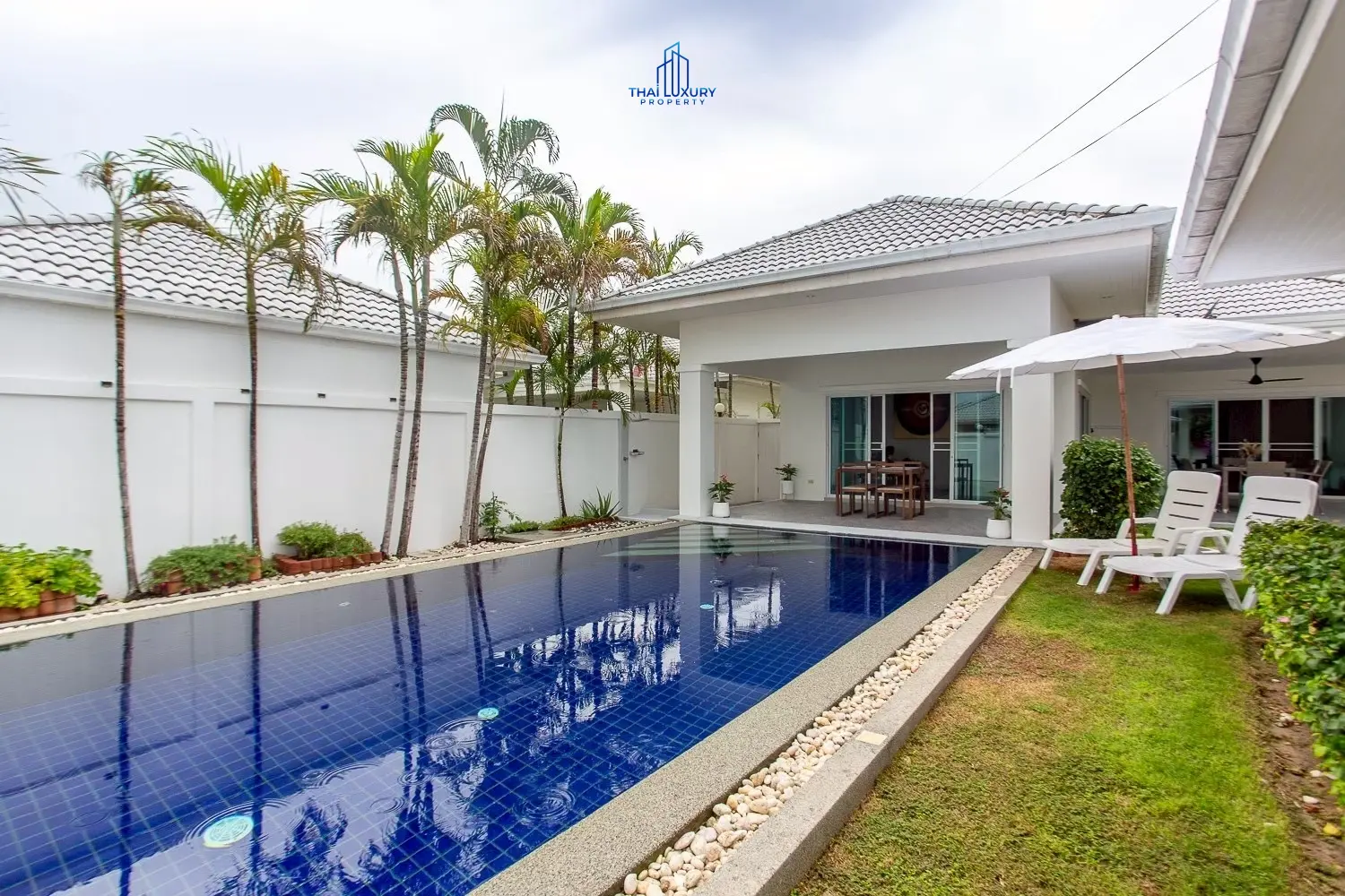 ขายวิลล่าสระว่ายน้ำ 4 ห้องนอน สวยงาม ที่ GOLD A หัวหิน