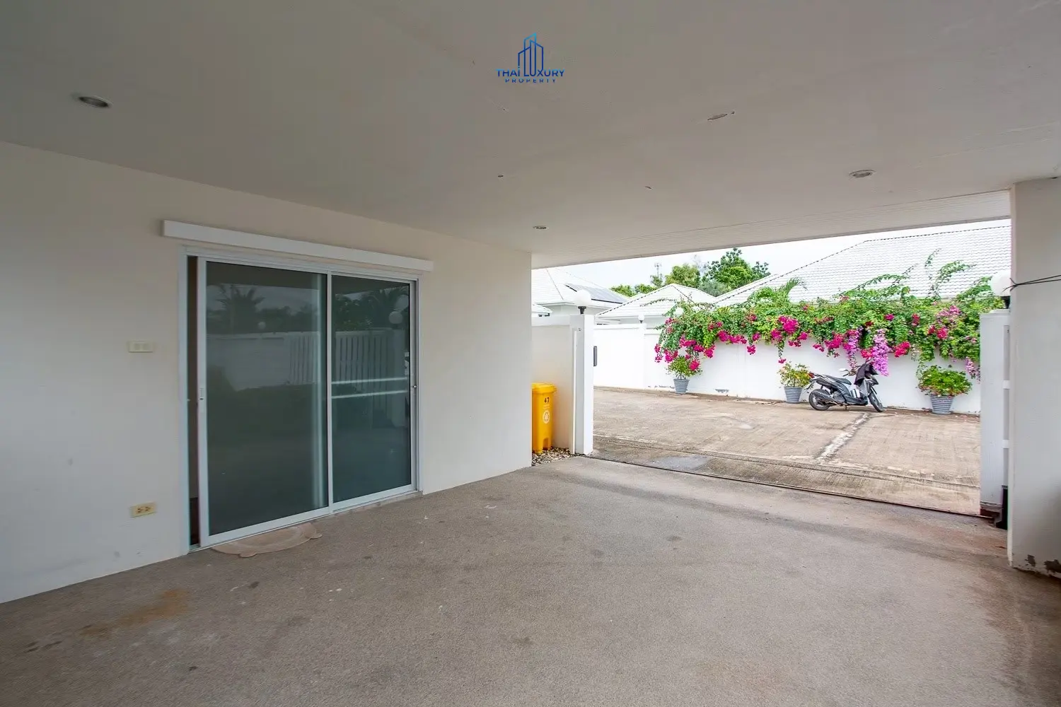 ขายวิลล่าสระว่ายน้ำ 4 ห้องนอน สวยงาม ที่ GOLD A หัวหิน