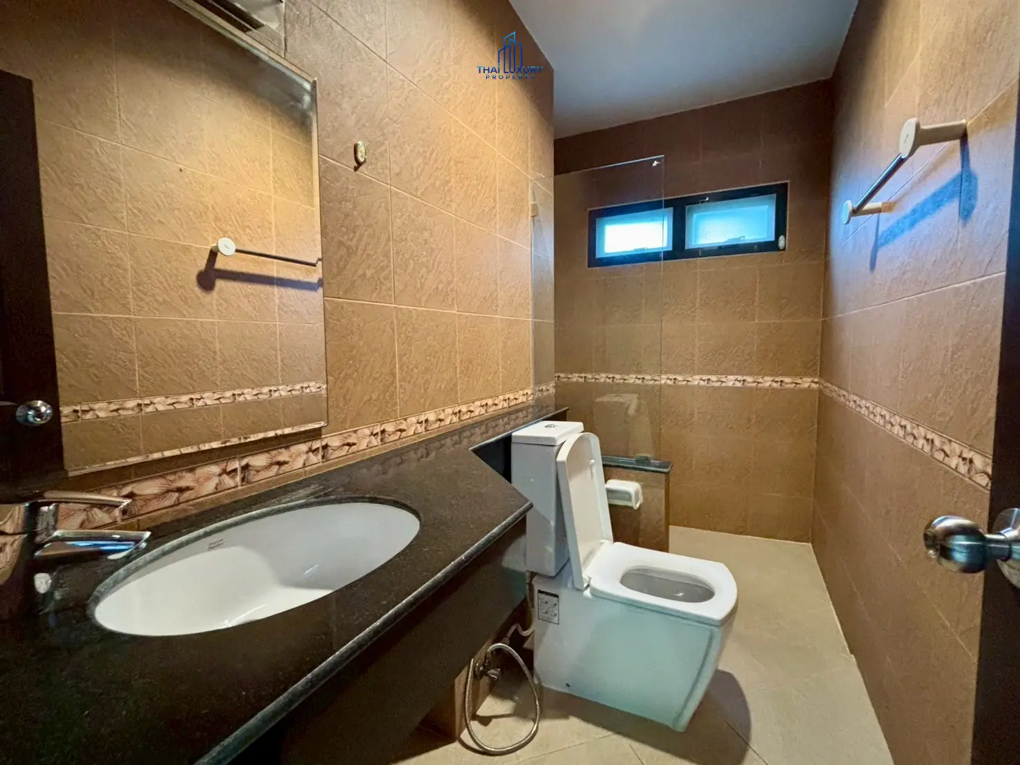 บังกะโล 3 ห้องนอนสวยสำหรับขาย ที่ Horizon ซอย 88 หัวหิน