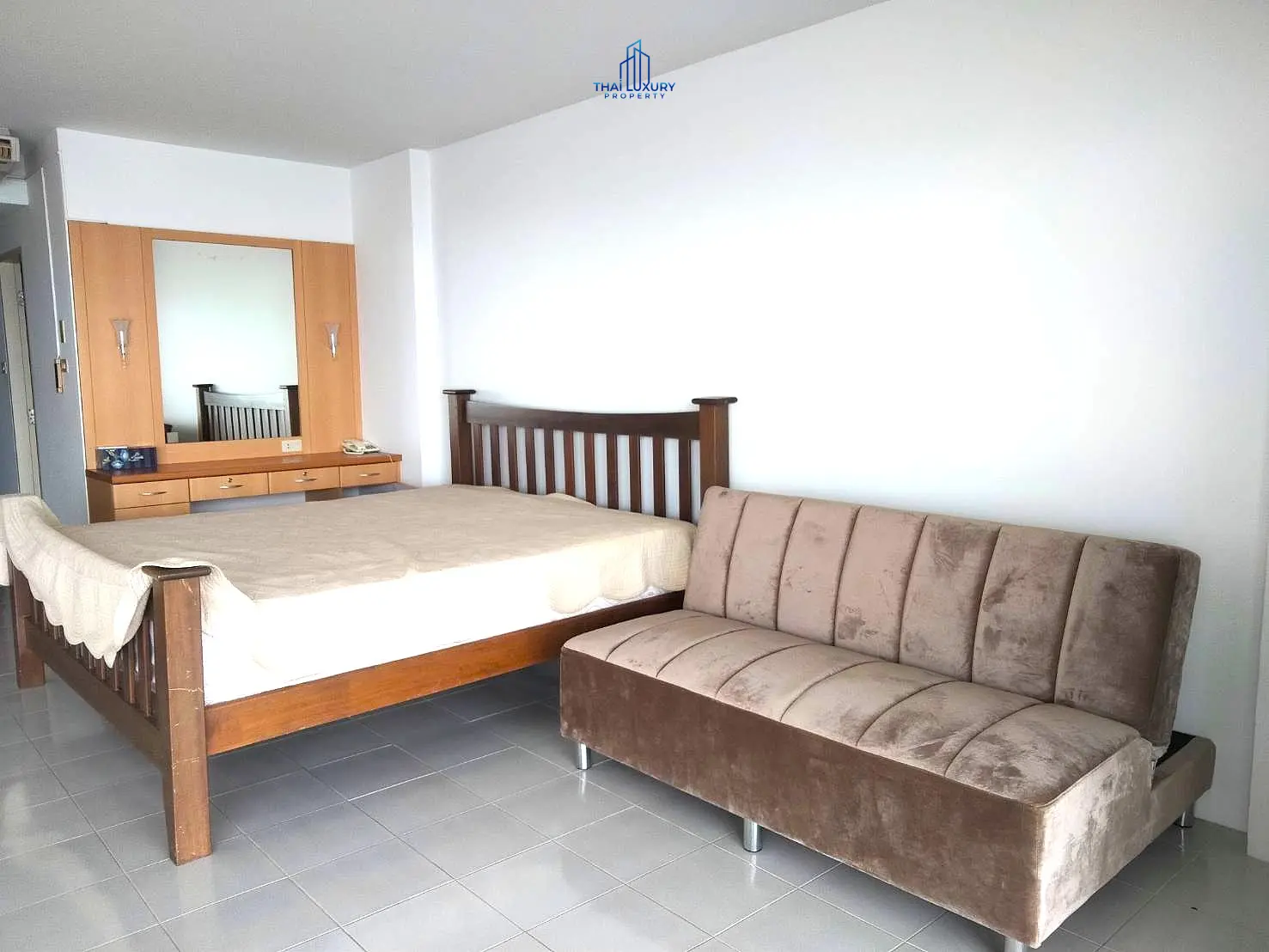 ปล่อยเช่าคอนโดริมทะเล 1 ห้องนอน ที่ Sandy Beach ชะอำ