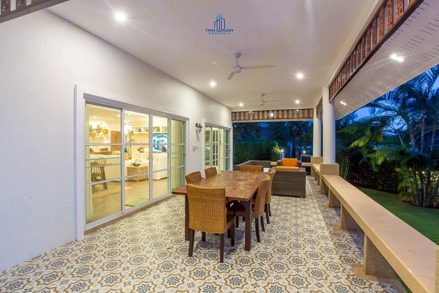 ขายวิลล่าสระว่ายน้ำสุดหรู สไตล์โมเดิร์น ที่ Smart House Valley หัวหิน