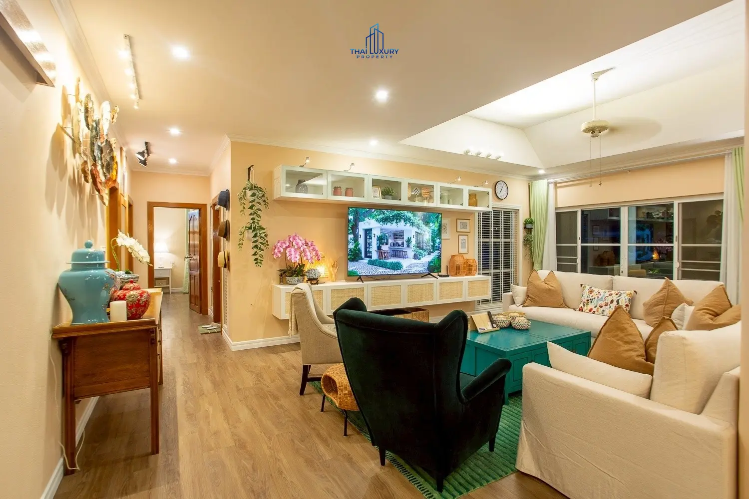ขายวิลล่าสระว่ายน้ำสุดหรู สไตล์โมเดิร์น ที่ Smart House Valley หัวหิน