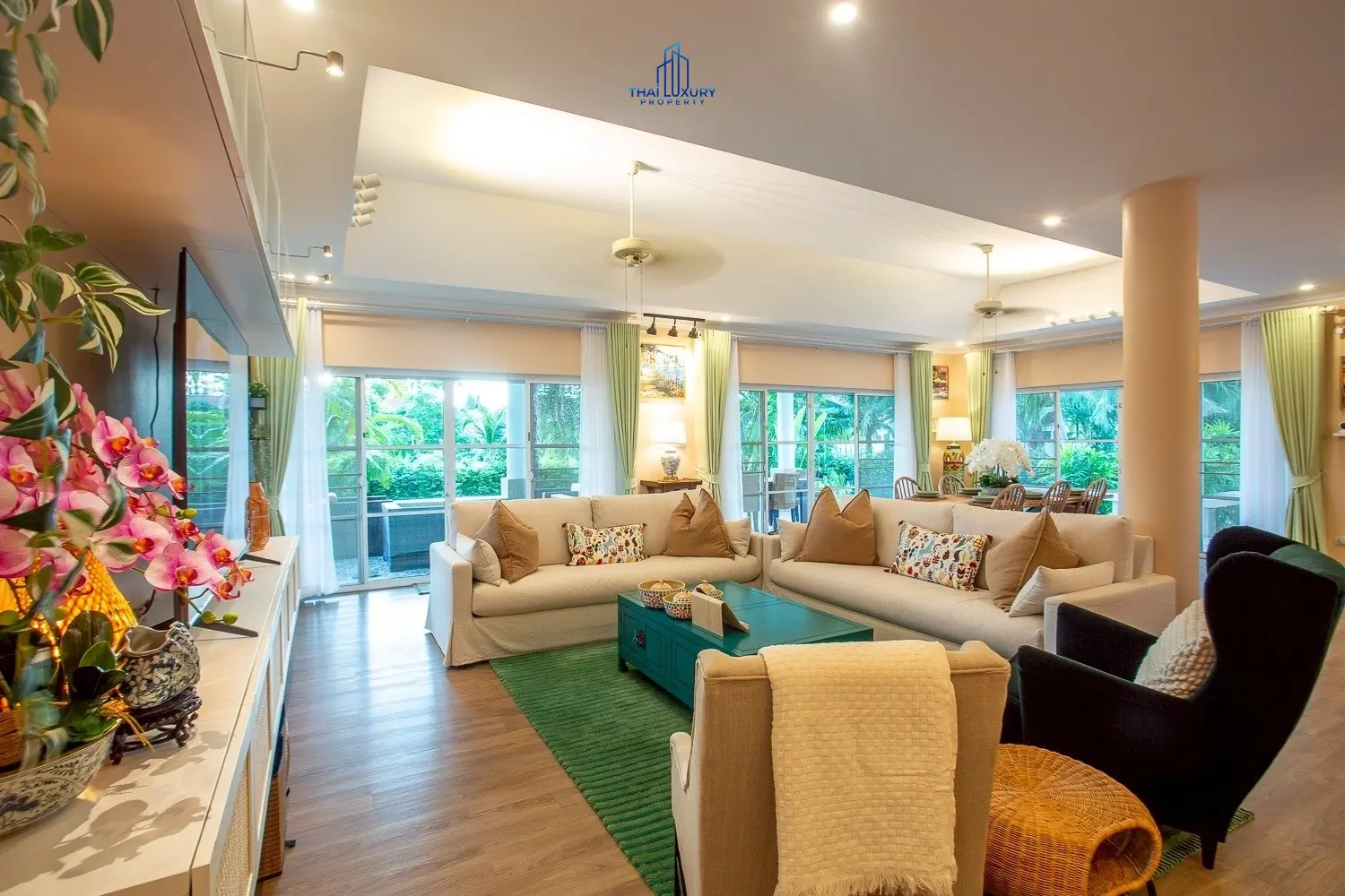 ขายวิลล่าสระว่ายน้ำสุดหรู สไตล์โมเดิร์น ที่ Smart House Valley หัวหิน