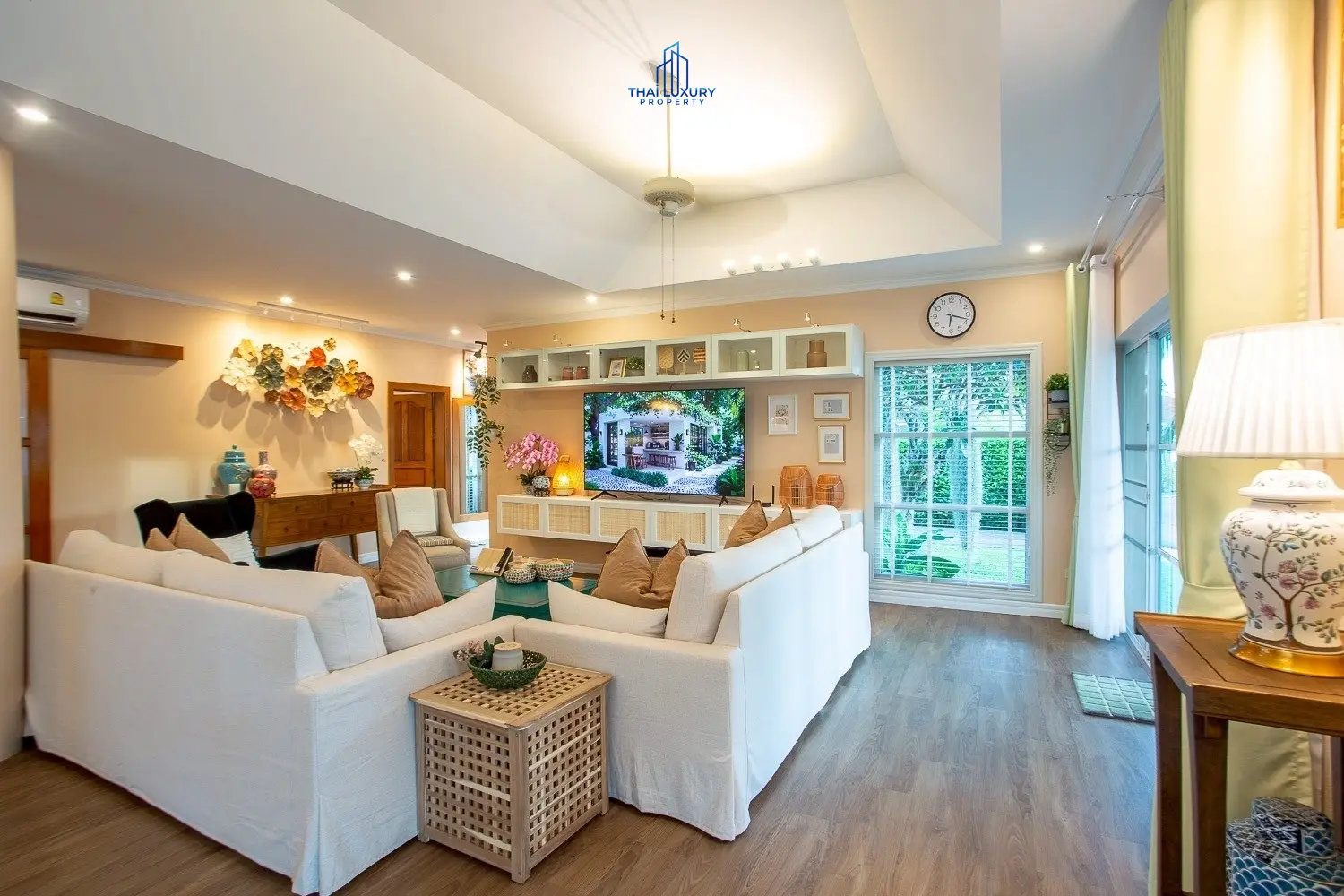 ขายวิลล่าสระว่ายน้ำสุดหรู สไตล์โมเดิร์น ที่ Smart House Valley หัวหิน