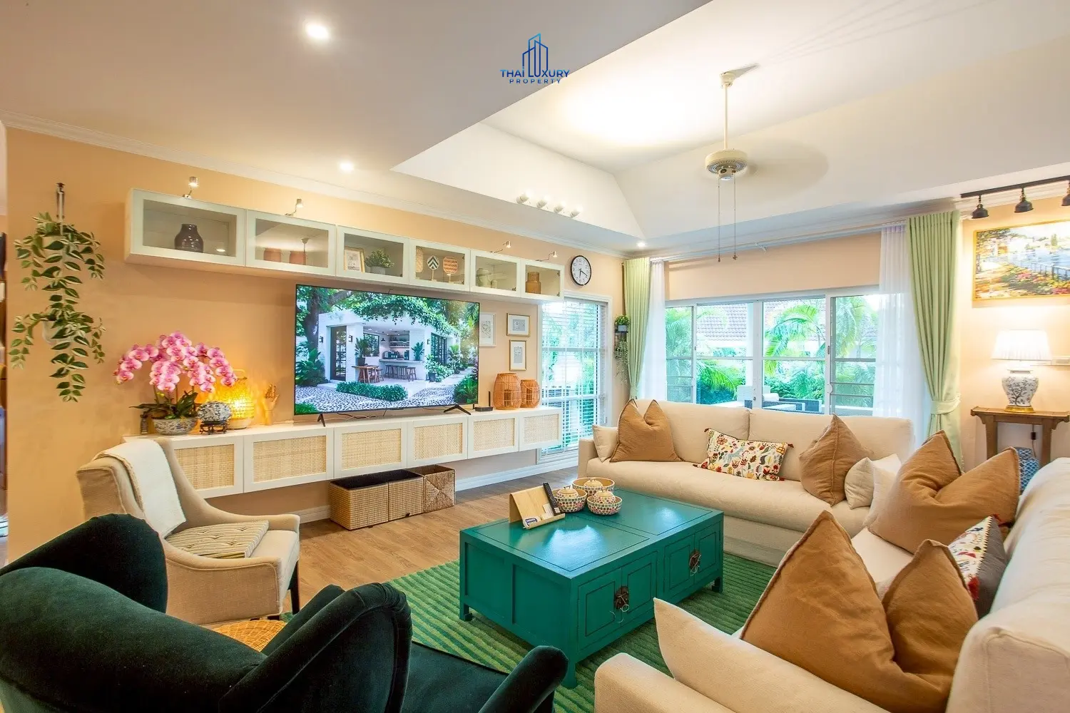 ขายวิลล่าสระว่ายน้ำสุดหรู สไตล์โมเดิร์น ที่ Smart House Valley หัวหิน